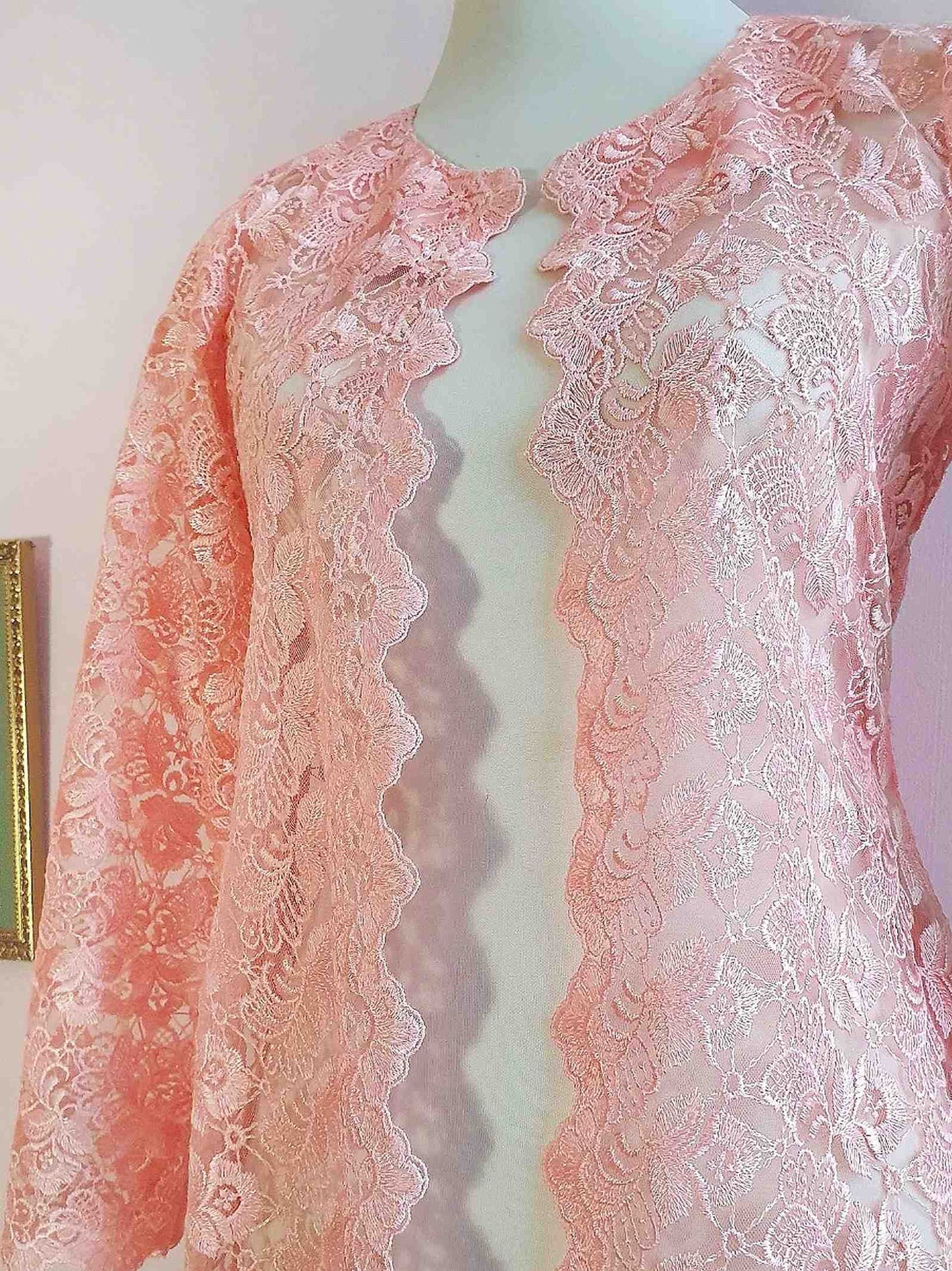Vintage 1960s Peach Lace House Coat Dressing Gown Evening Retro - Size 12