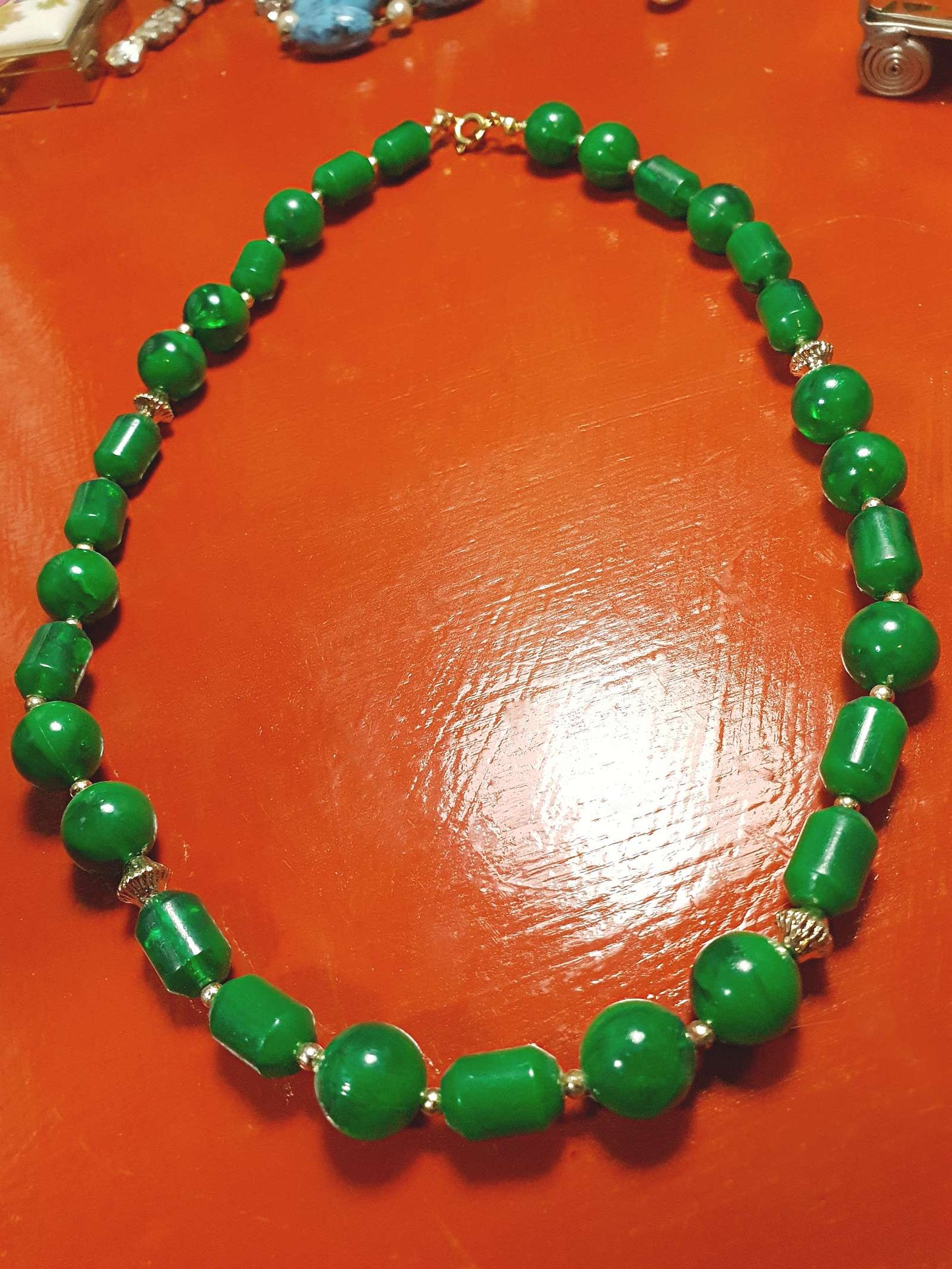 1970s Vintage Green Bead Necklace Retro