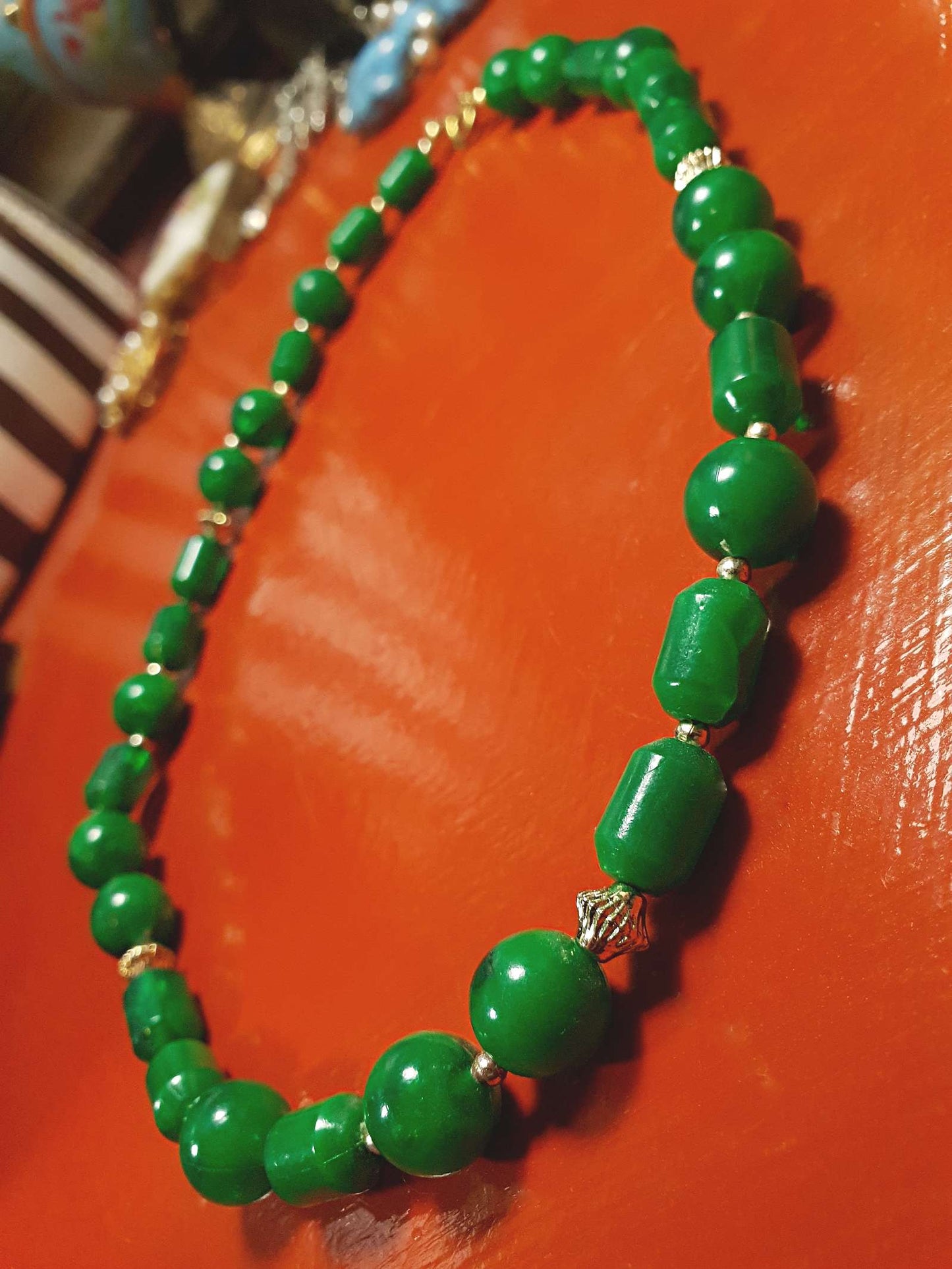 1970s Vintage Green Bead Necklace Retro