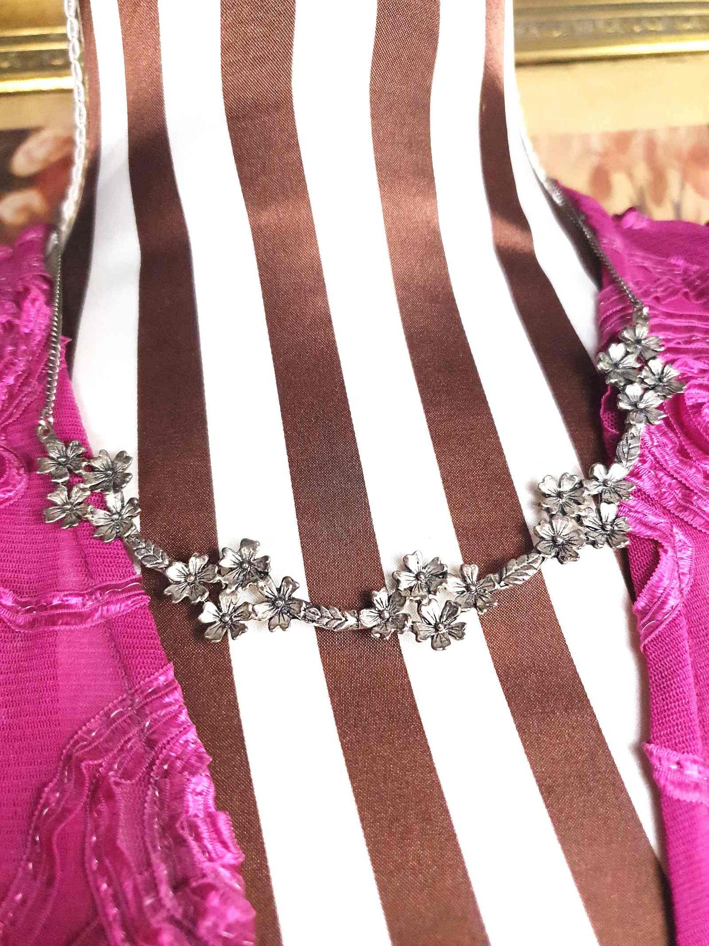 Vintage Silver Tone Flower Necklace 1970s Retro Floral Demi Parure Jewellery Set