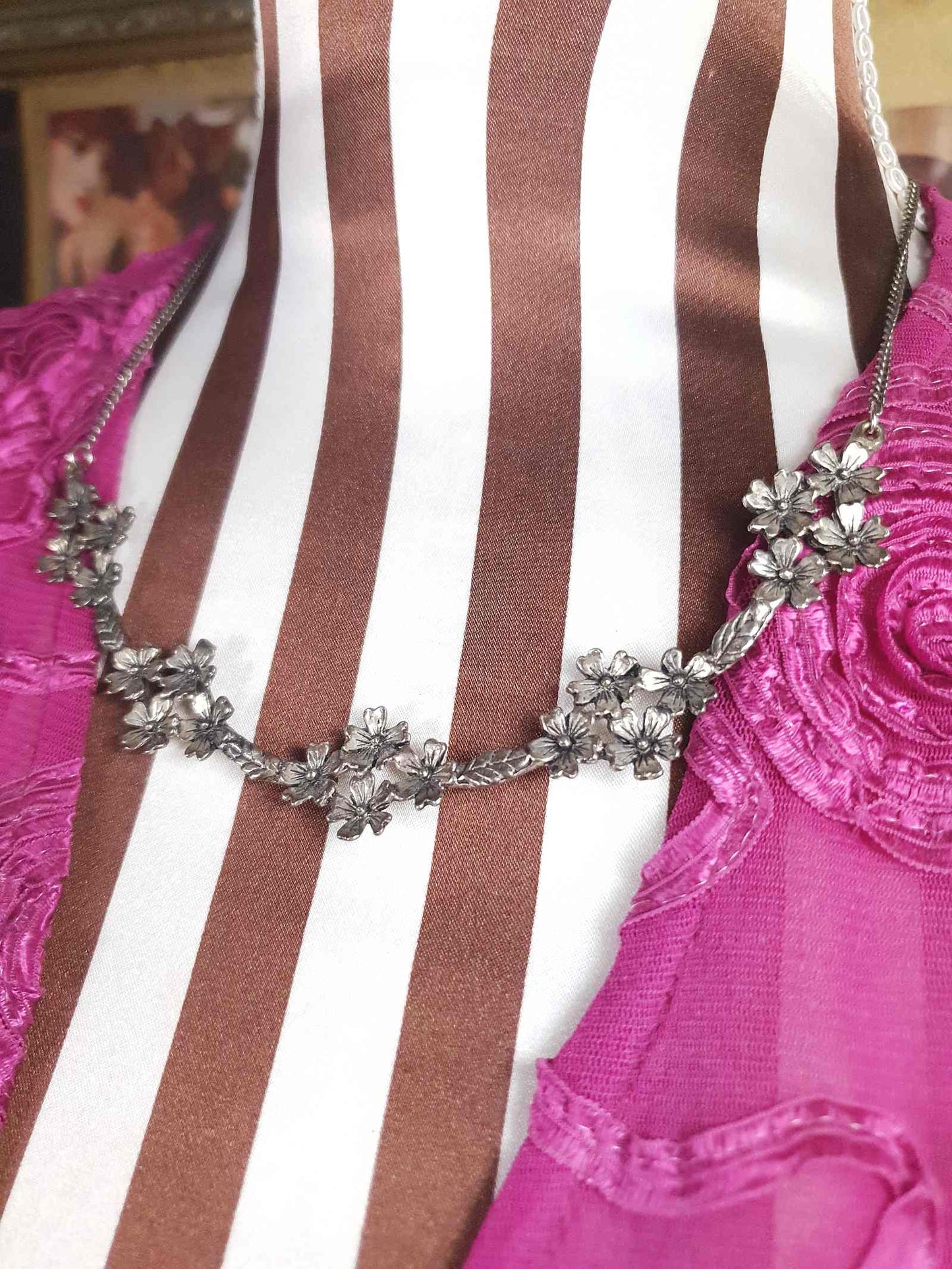 Vintage Silver Tone Flower Necklace 1970s Retro Floral Demi Parure Jewellery Set