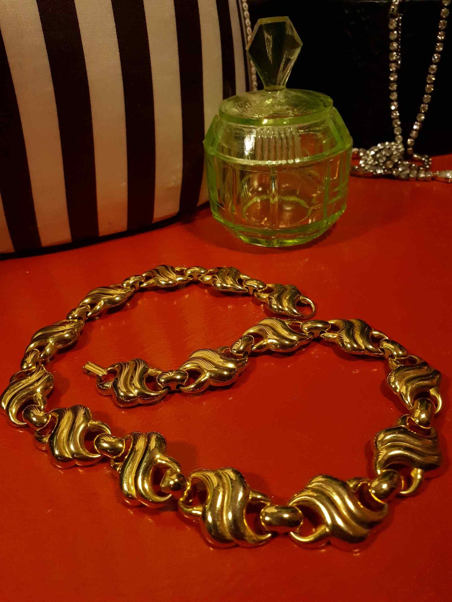 Vintage 1980s Gold Tone Choker Necklace 18" Scroll
