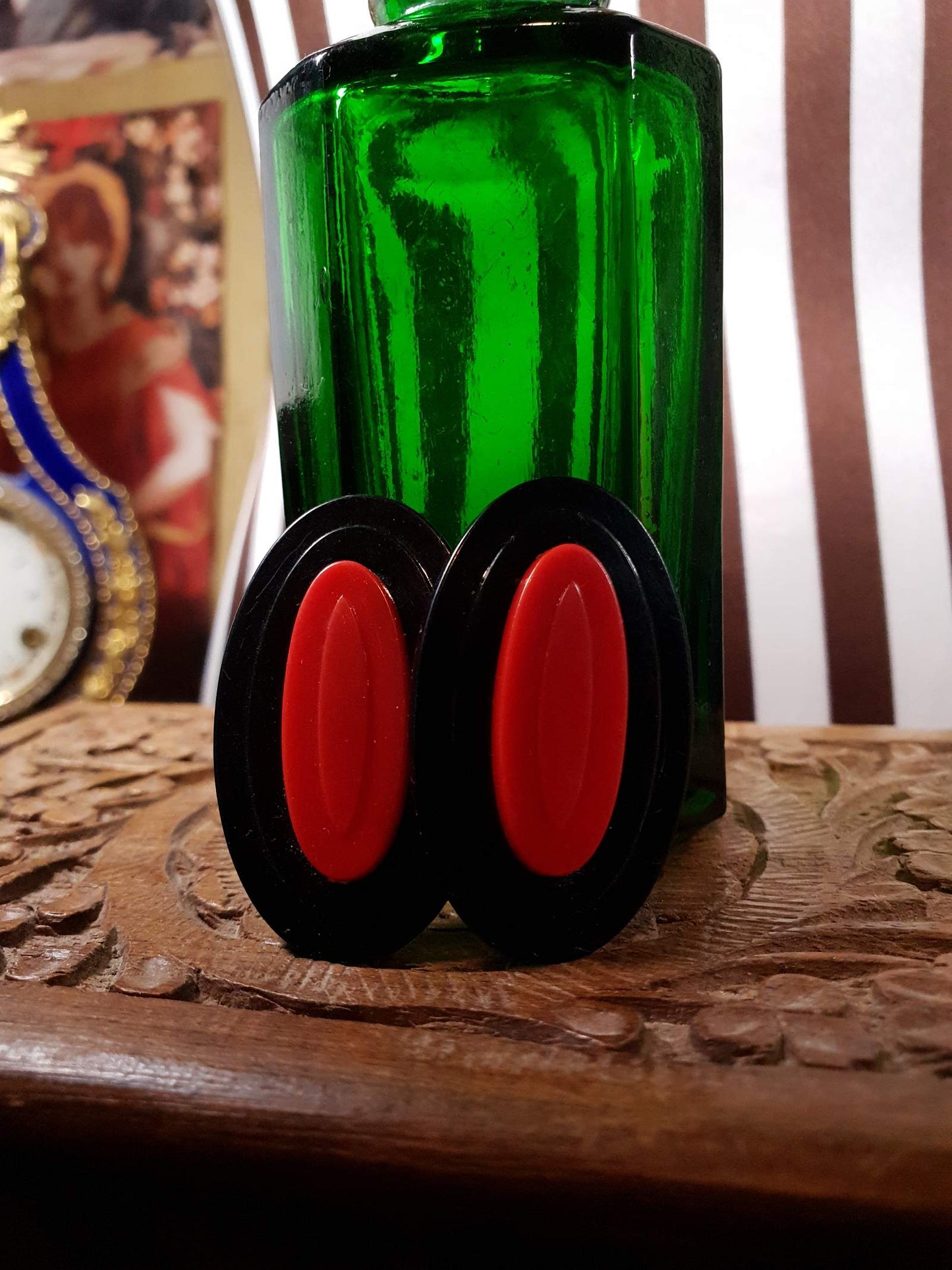 Vintage 1960s Mod Earrings Black Red Oval  Retro Clip-Ons