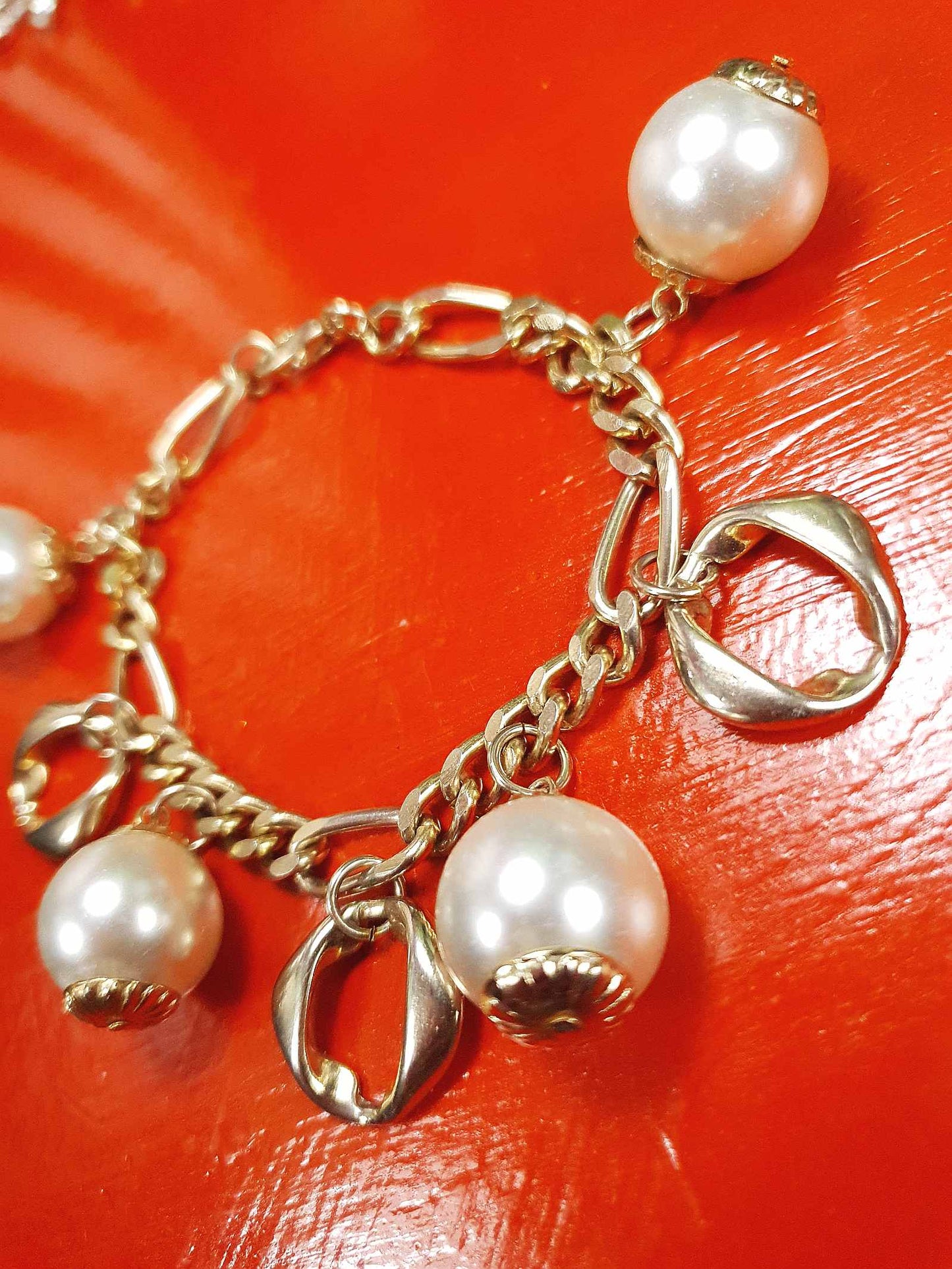 Vintage White Glass Pearl Charm Bracelet 90s