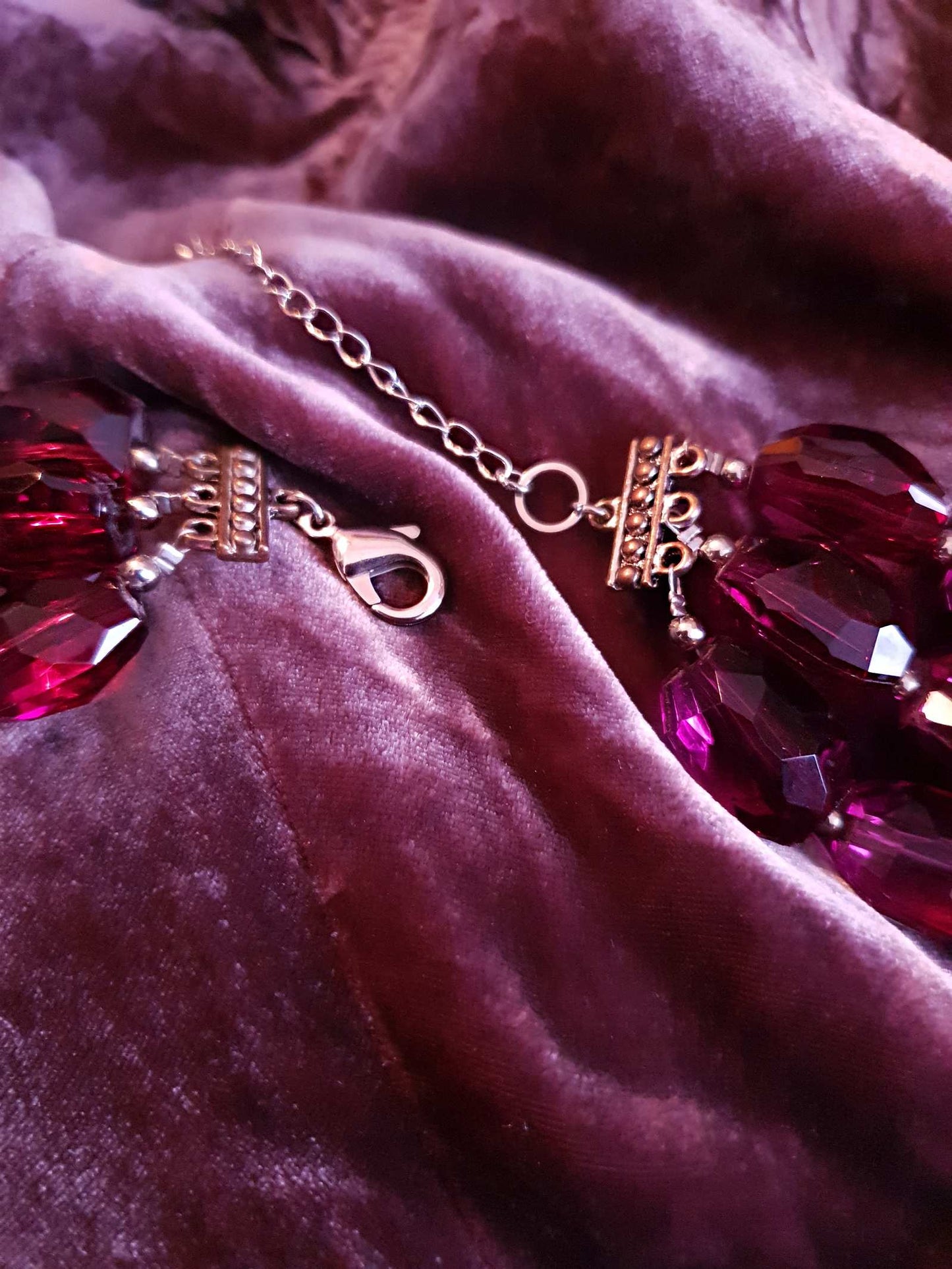 Gorgeous Vintage 1990s Chunky Purple Wine Bead Three Layered Necklace