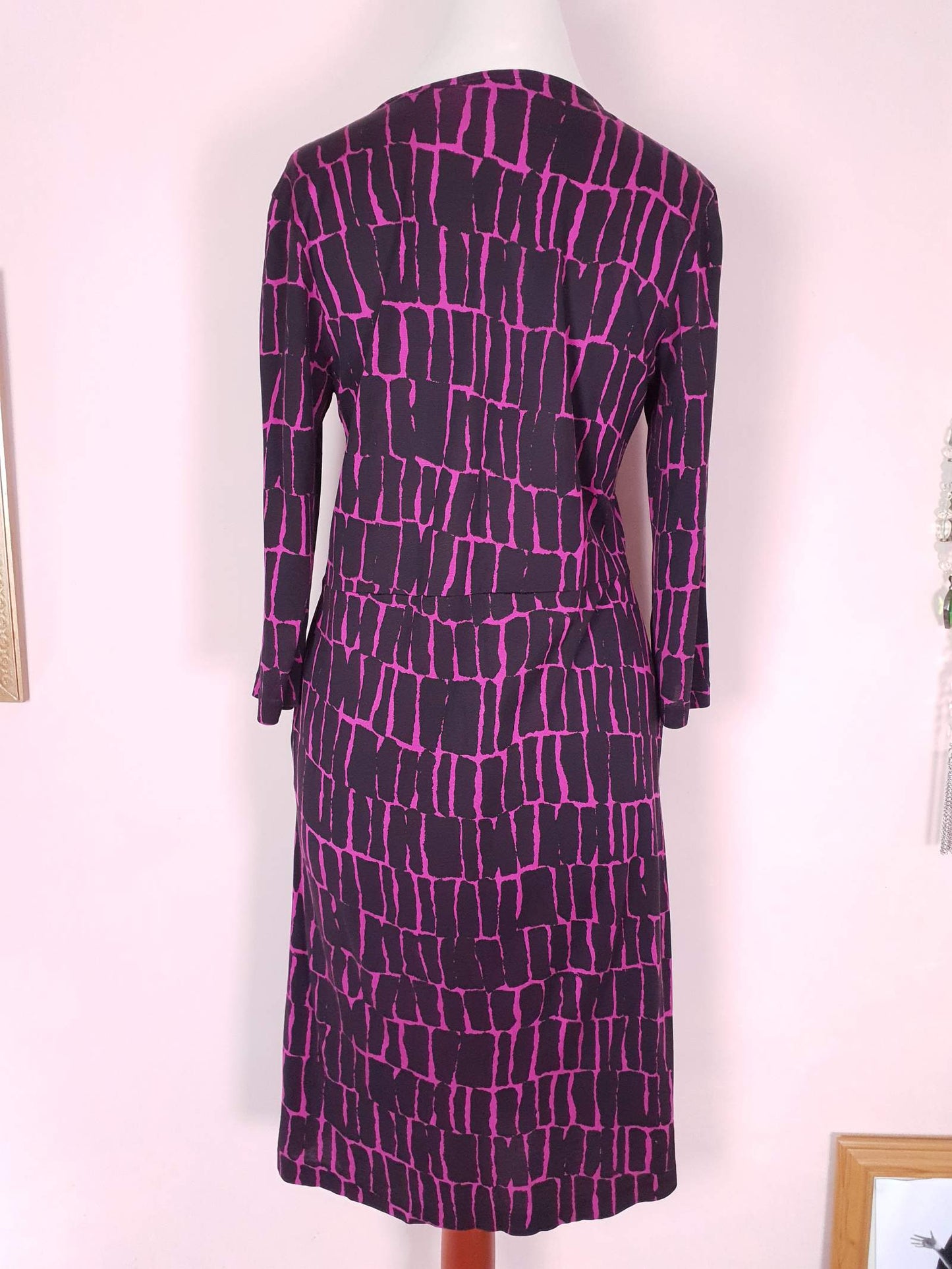 Jaeger Black and Pink Dress Midi Abstract Print Size 10 - Pre-owned