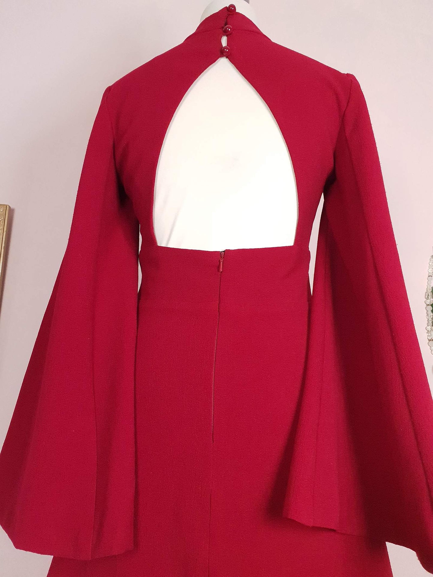 Pre-owned Red Dress Bell Sleeves Size 6 Knee Length