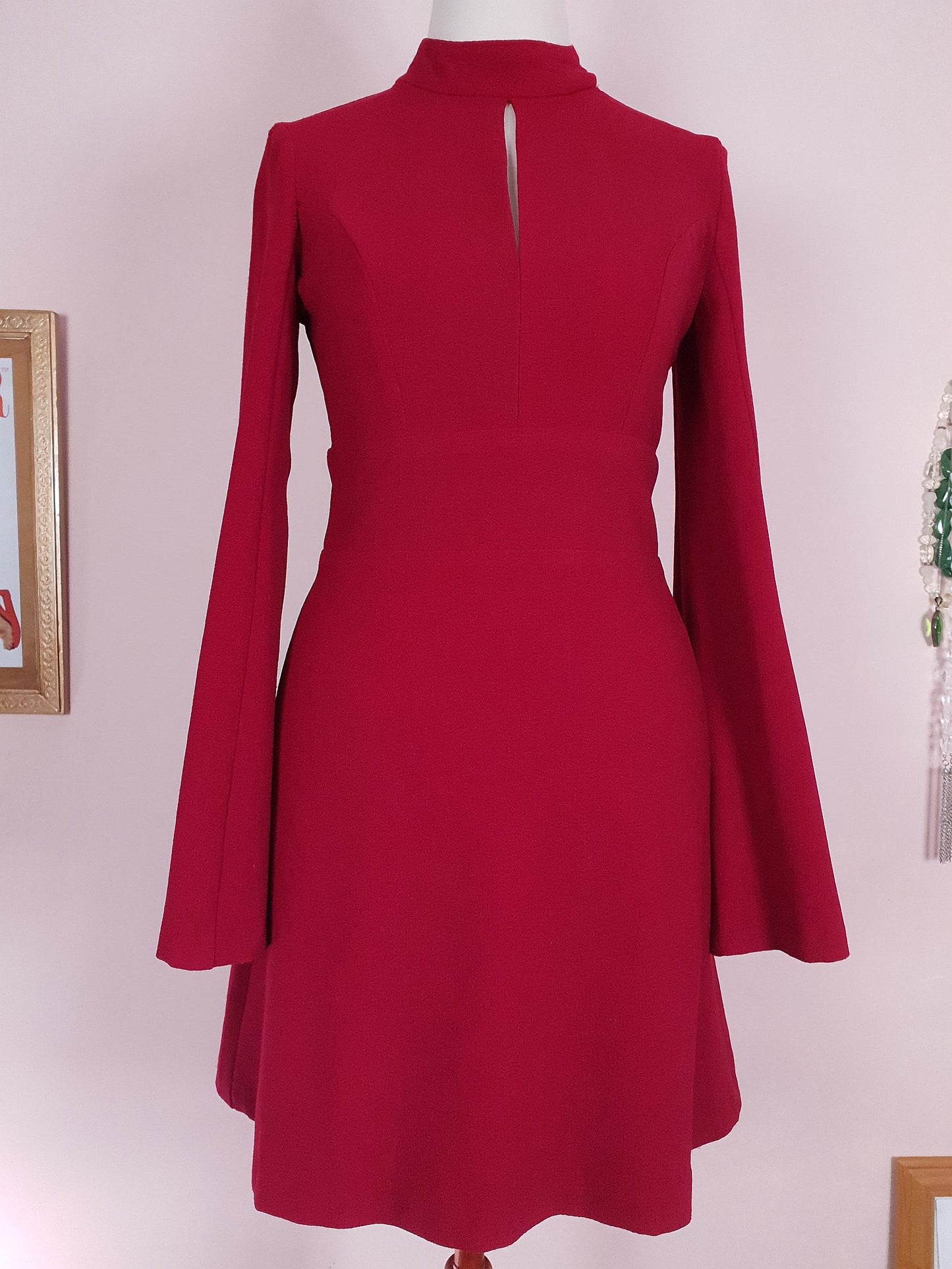 Pre-owned Red Dress Bell Sleeves Size 6 Knee Length