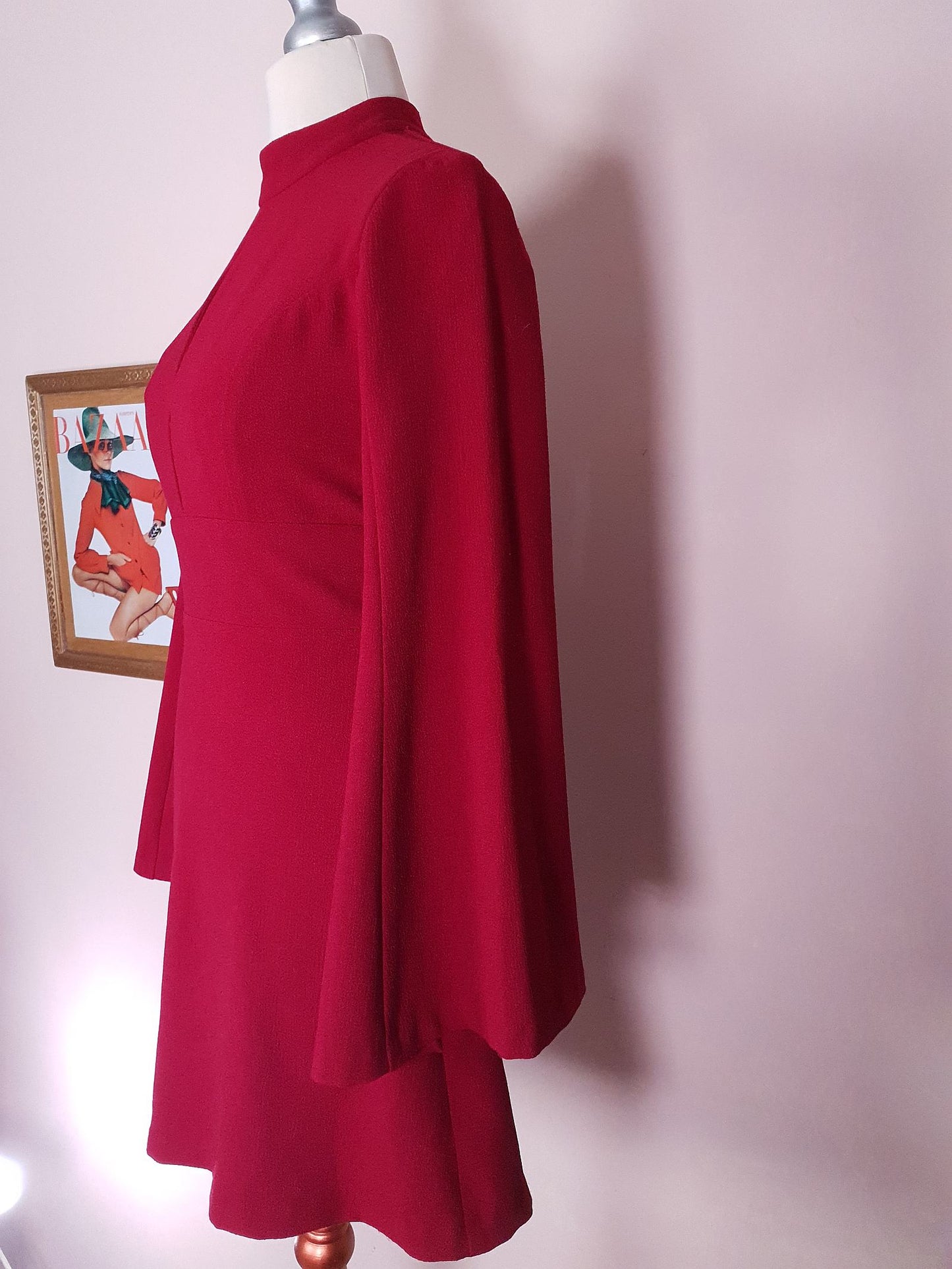 Pre-owned Red Dress Bell Sleeves Size 6 Knee Length