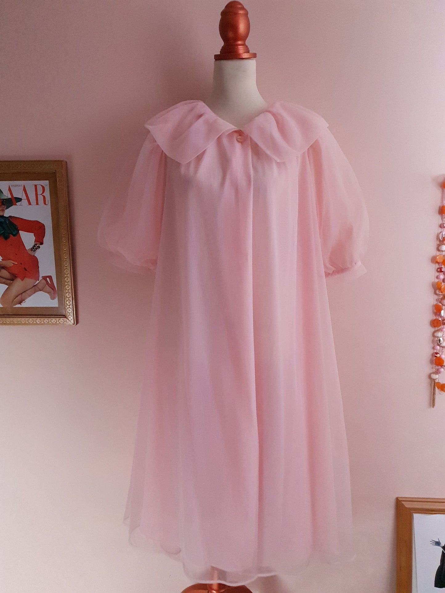 Boudoir Glamour 1960s Vintage Pale Pink Chiffon Dressing Gown Robe