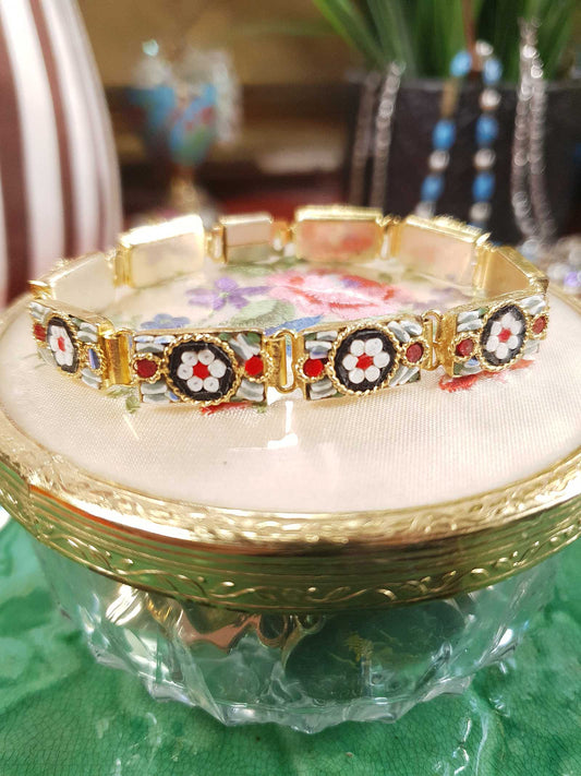 Vintage 1950s Italian Venetian Glass Micro Mosaic Bracelet – Red & White Daisy