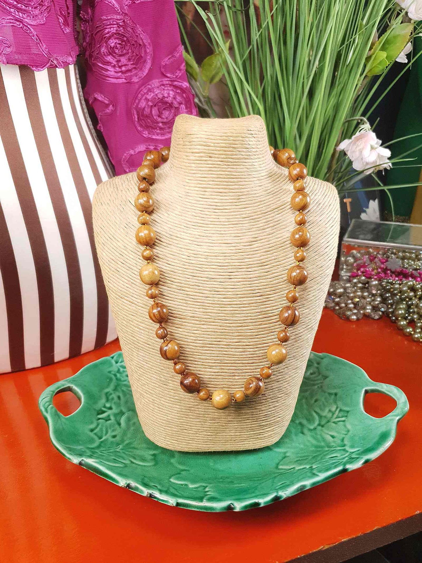 Vintage 1970s Chestnut Brown Wooden Bead Necklace Boho Retro