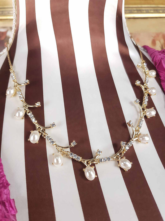 Vintage 1980s White Glass Pearl Rhinestone Necklace Gold-Tone
