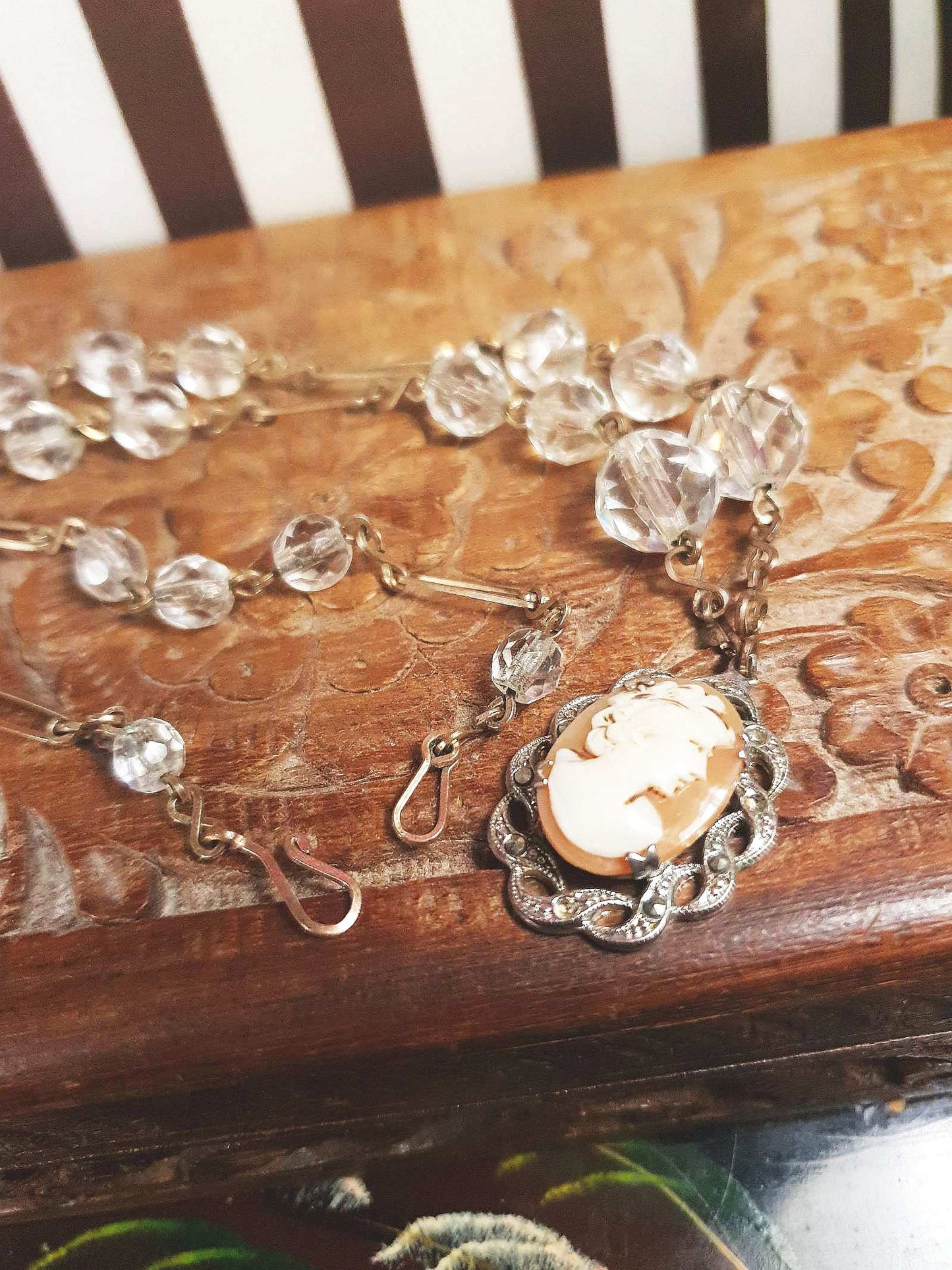 Vintage Art Deco Crystal Cameo Necklace Pendant 1920s Antique