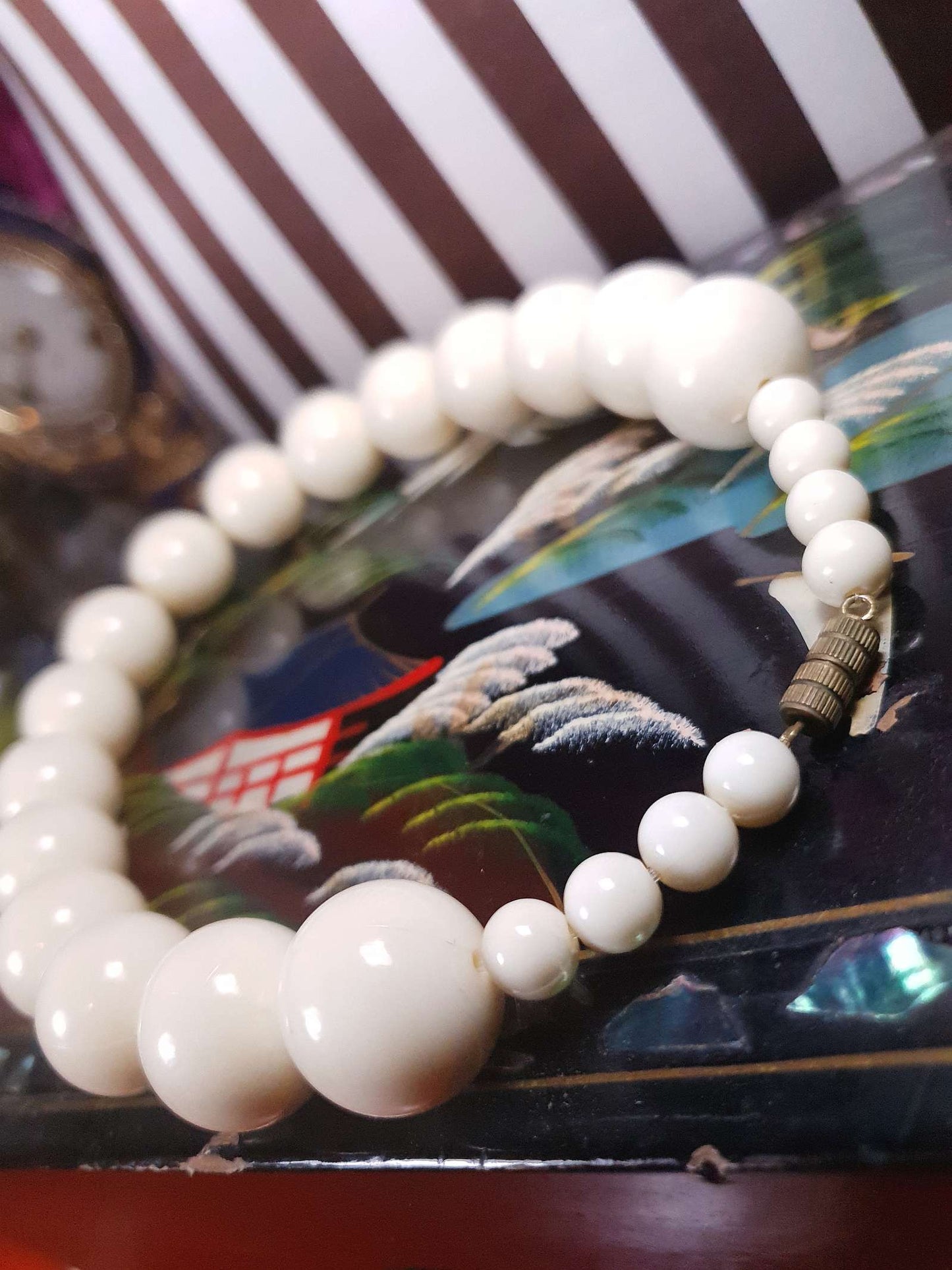 Vintage 1950s Chunky Cream Bead Choker Necklace 15.5" Retro Mid-Century