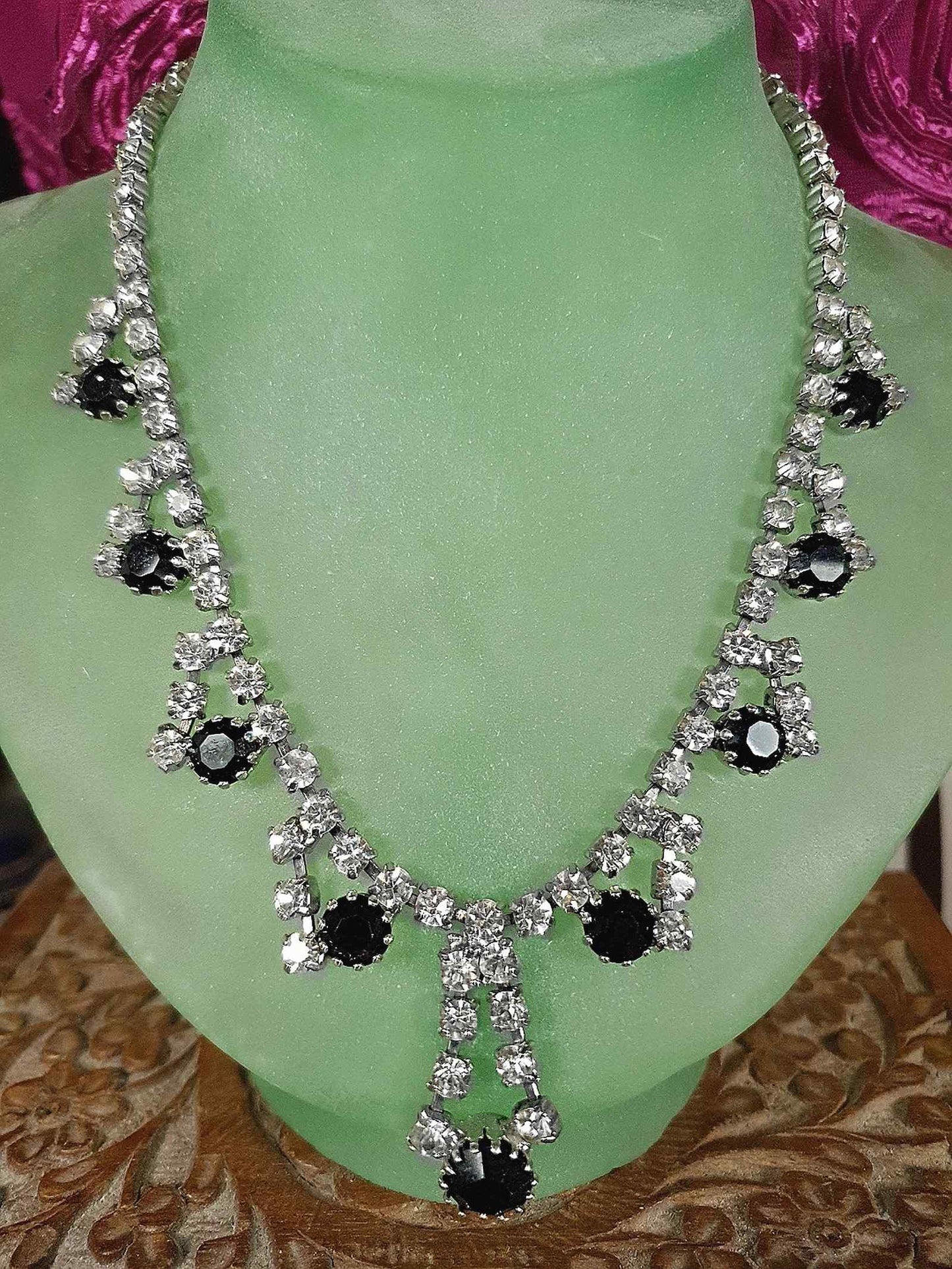 Vintage 1950s Rhinestone Necklace 15.5" Clear Black Mid-Century
