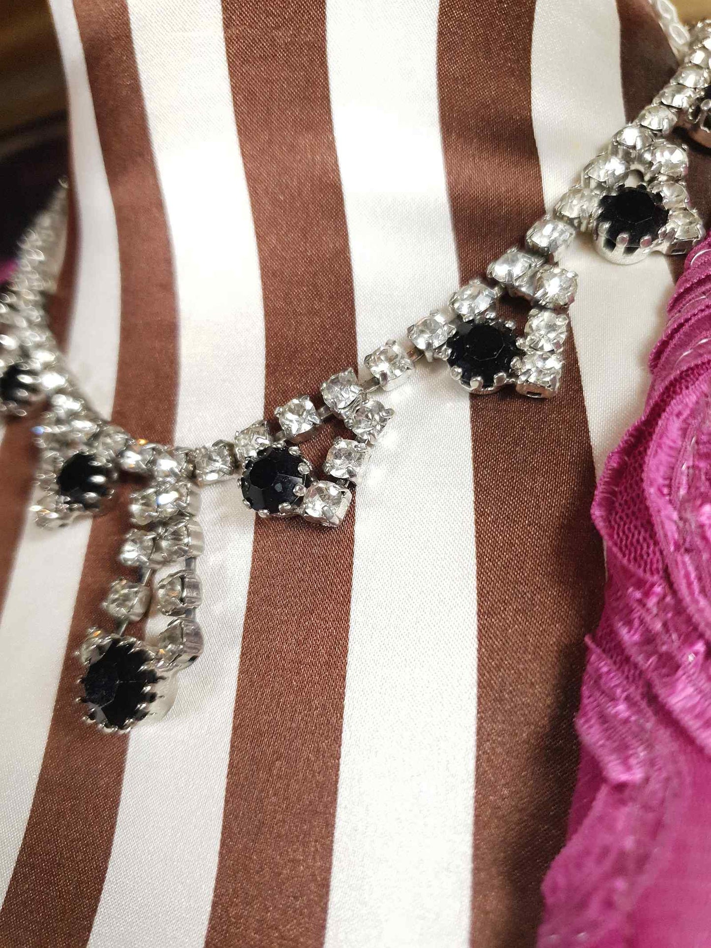 Vintage 1950s Rhinestone Necklace 15.5" Clear Black Mid-Century