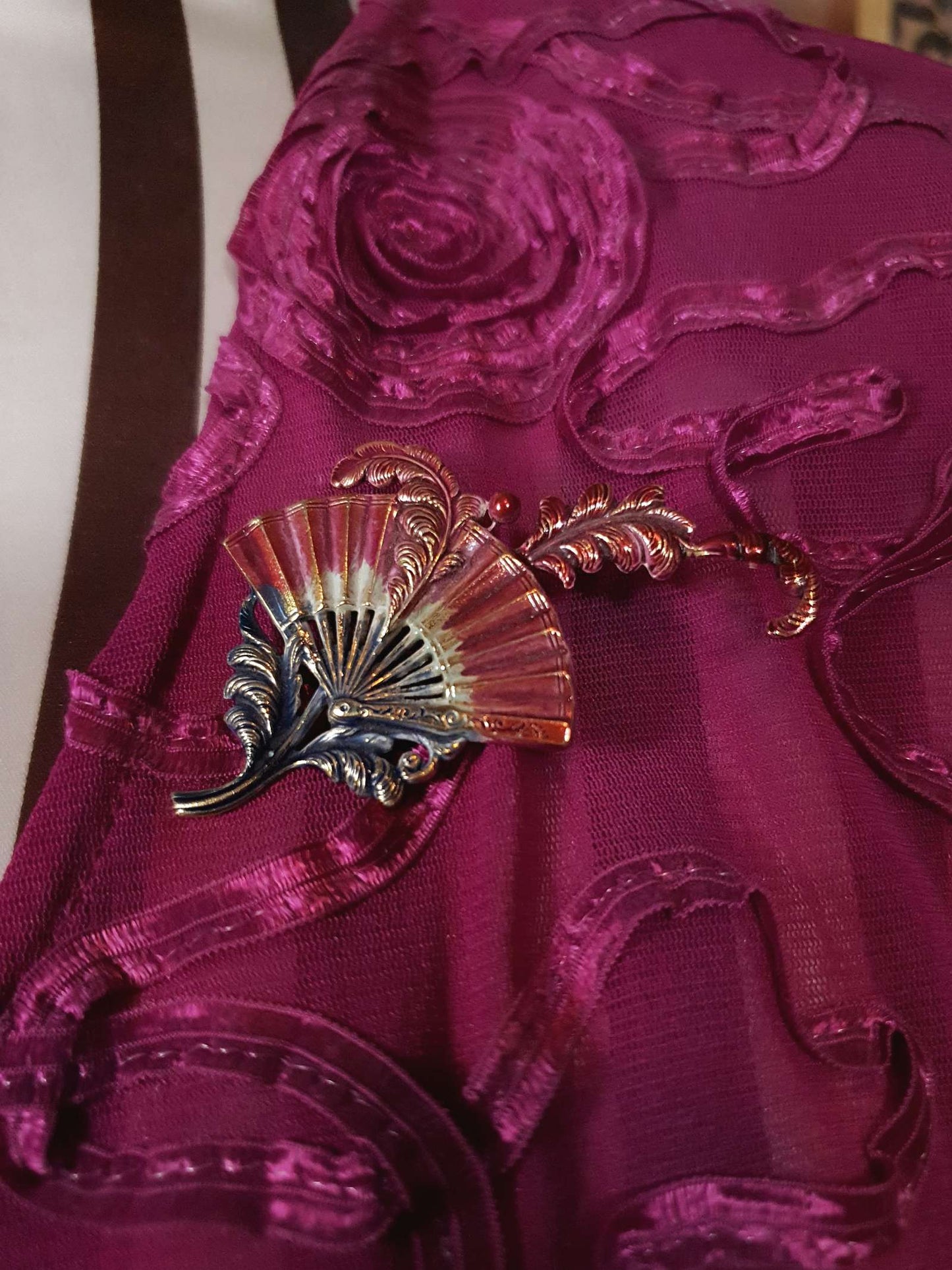 Vintage 1960s Damascene Fan Brooch - RARE