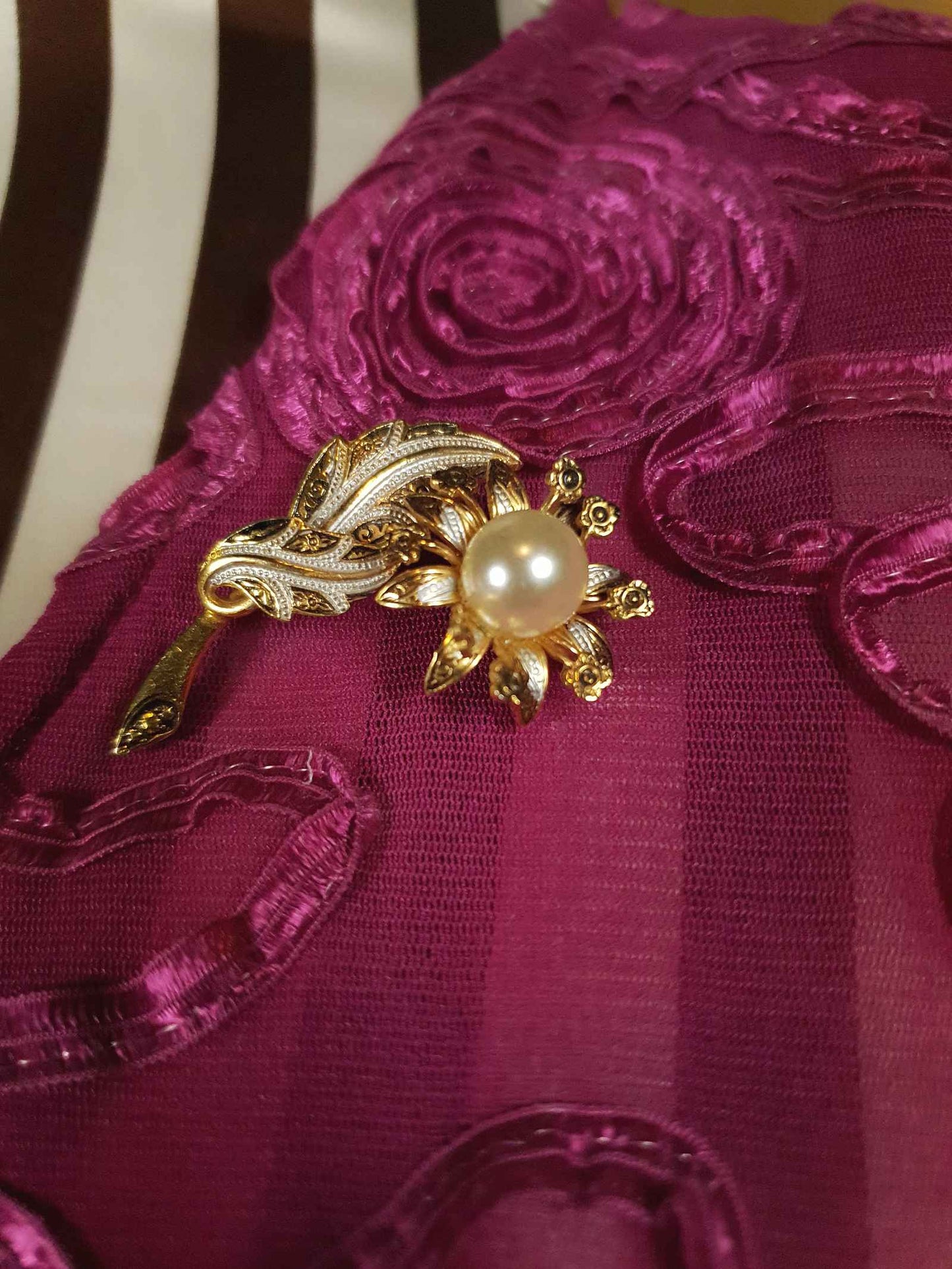 Vintage Damascene Brooch Flower Pearl Leaves Floral 1960s
