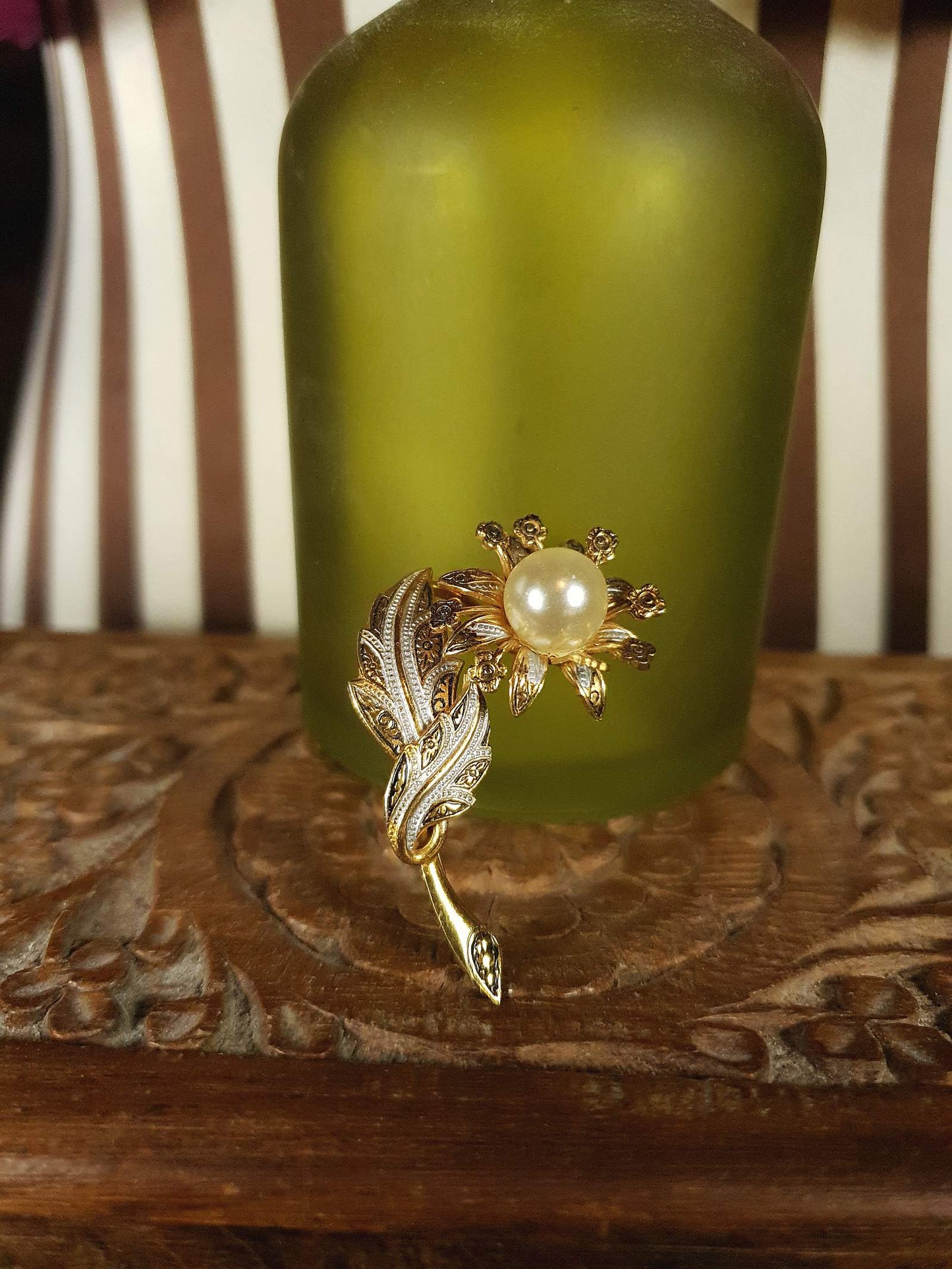 Vintage Damascene Brooch Flower Pearl Leaves Floral 1960s