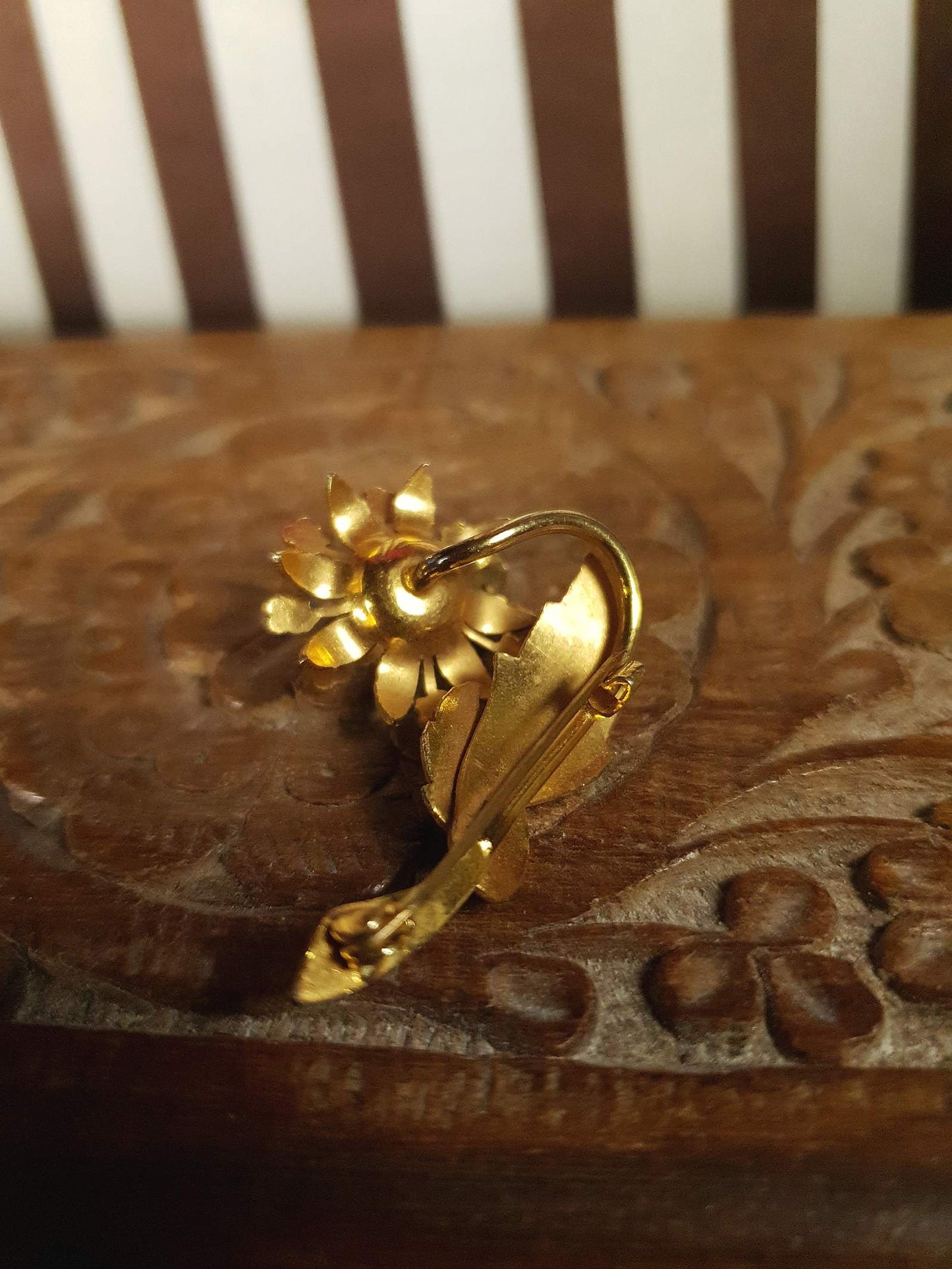 Vintage Damascene Brooch Flower Pearl Leaves Floral 1960s