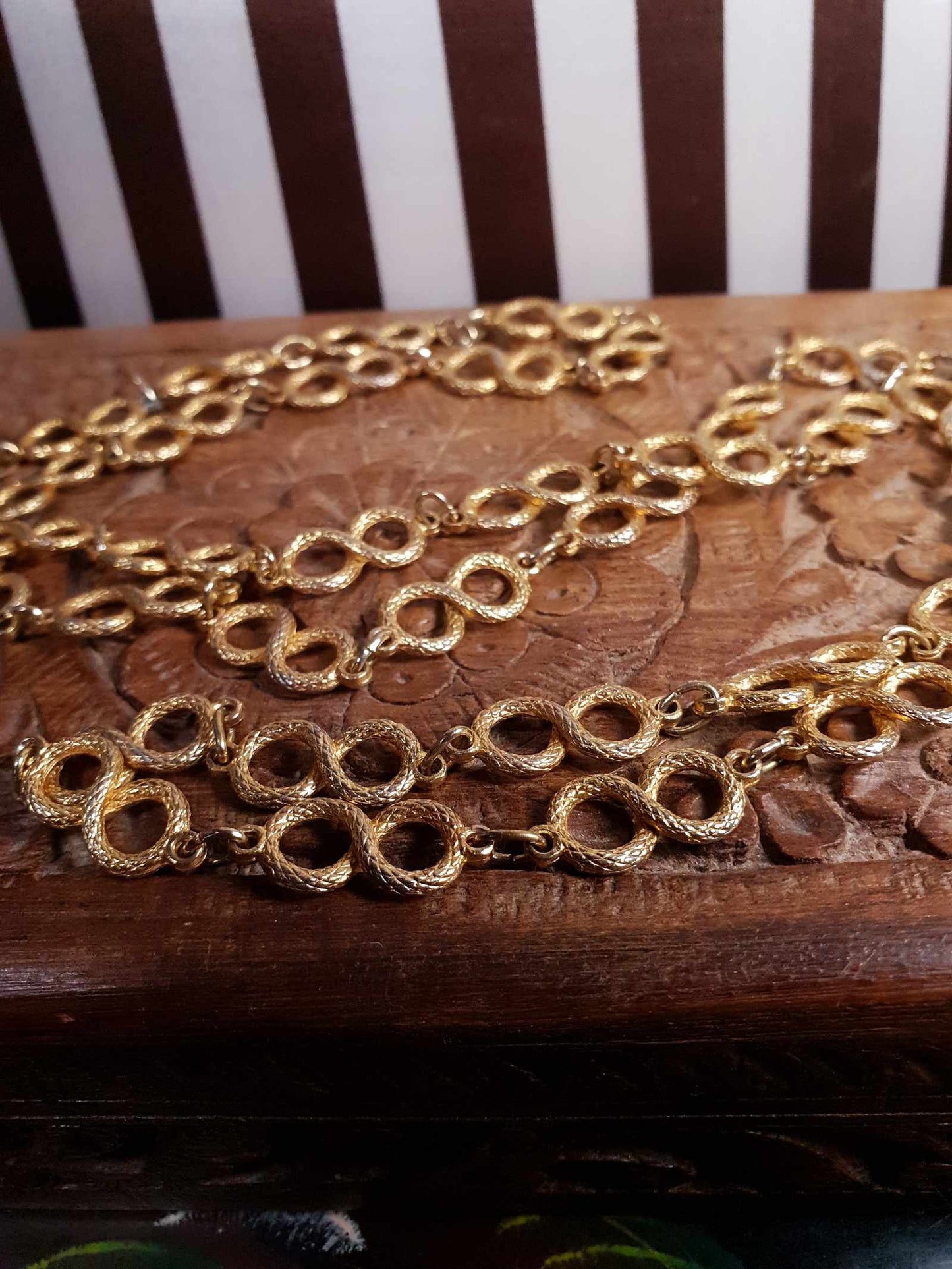 Vintage 1960s Italian Chain Necklace 35" Gold Tone Figure of 8