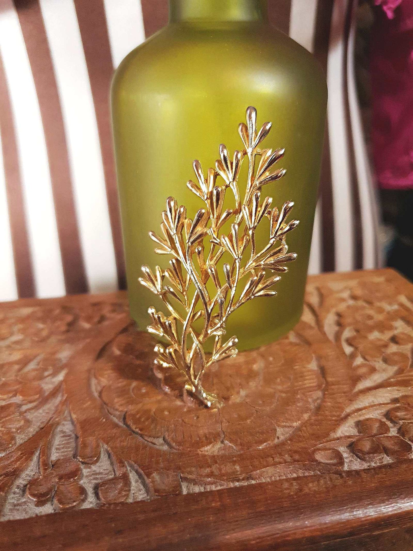 Vintage Large Leaf Sprig Brooch Gold Tone Branch Leaves 1960s