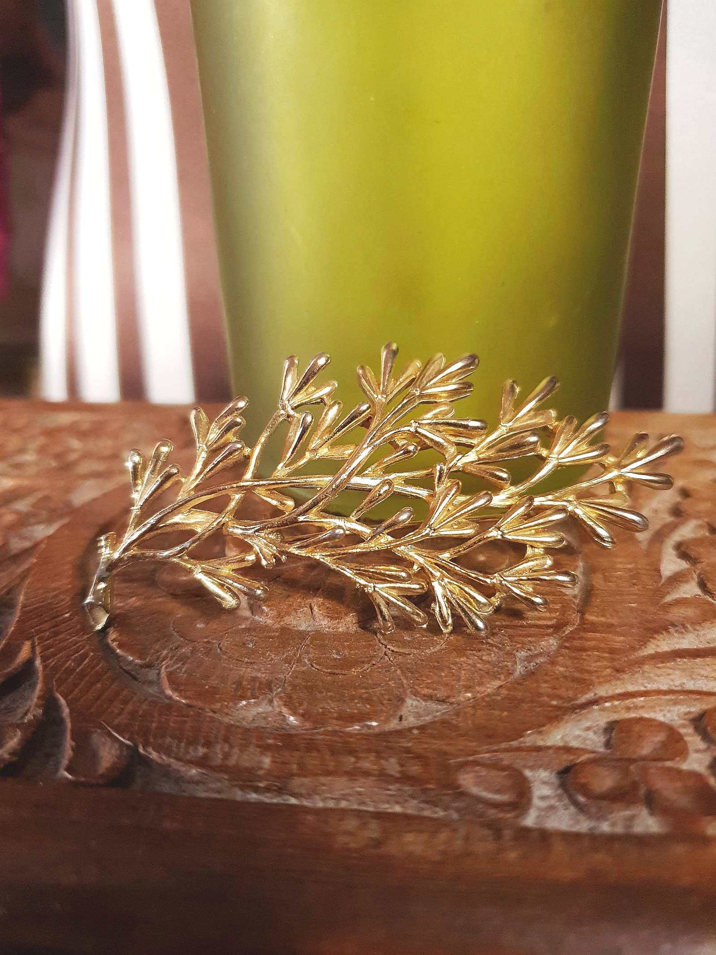 Vintage Large Leaf Sprig Brooch Gold Tone Branch Leaves 1960s