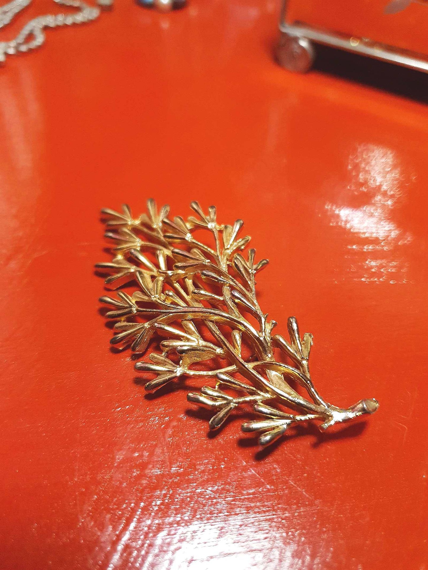 Vintage Large Leaf Sprig Brooch Gold Tone Branch Leaves 1960s