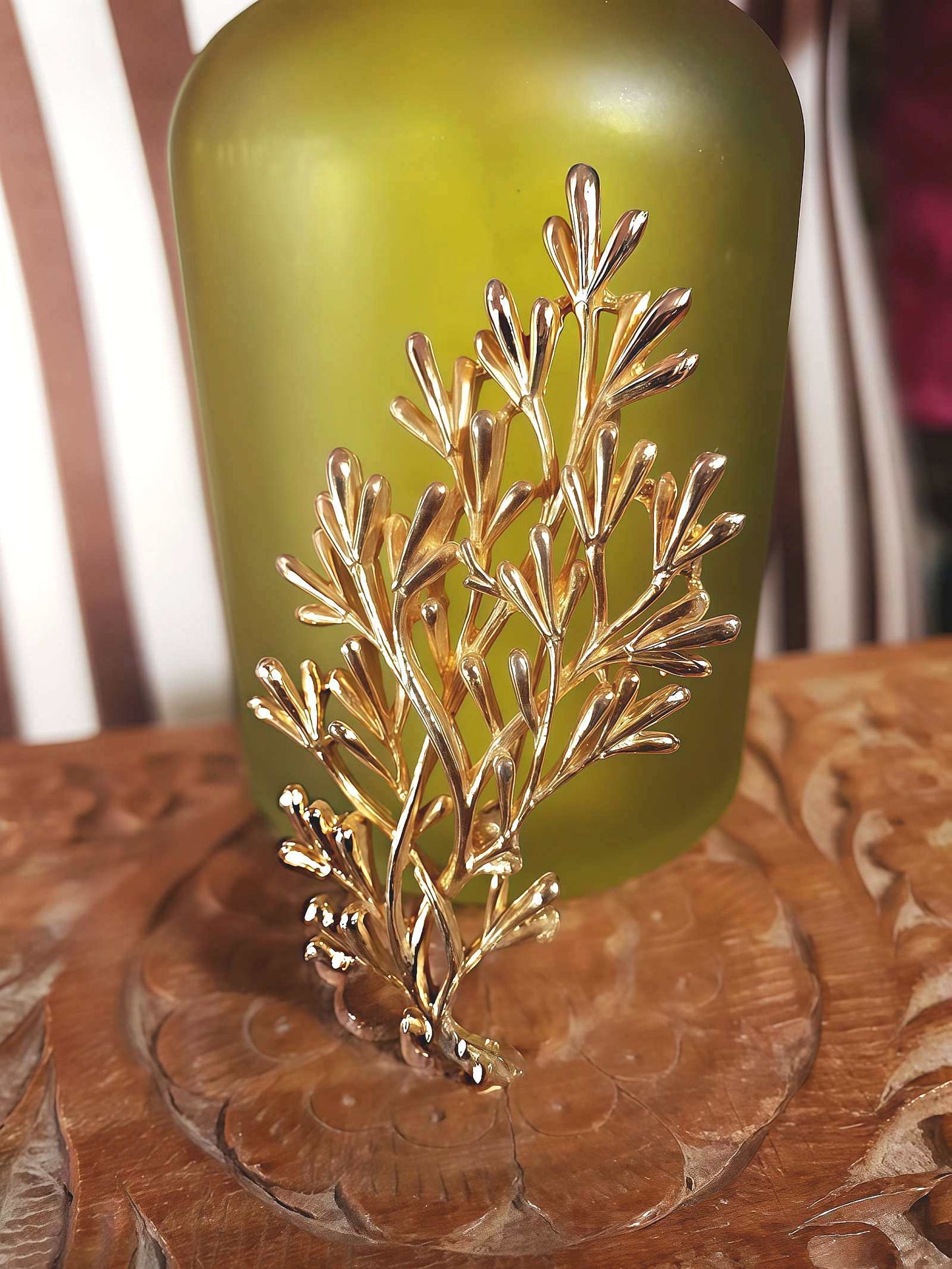 Vintage Large Leaf Sprig Brooch Gold Tone Branch Leaves 1960s