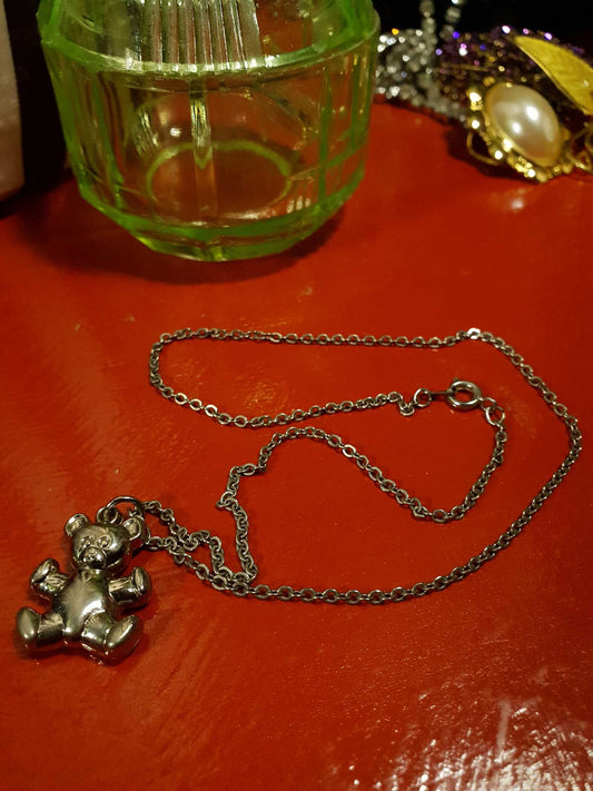 Vintage 1970s Teddy Bear Necklace 20" Silver Tone Pendant Retro