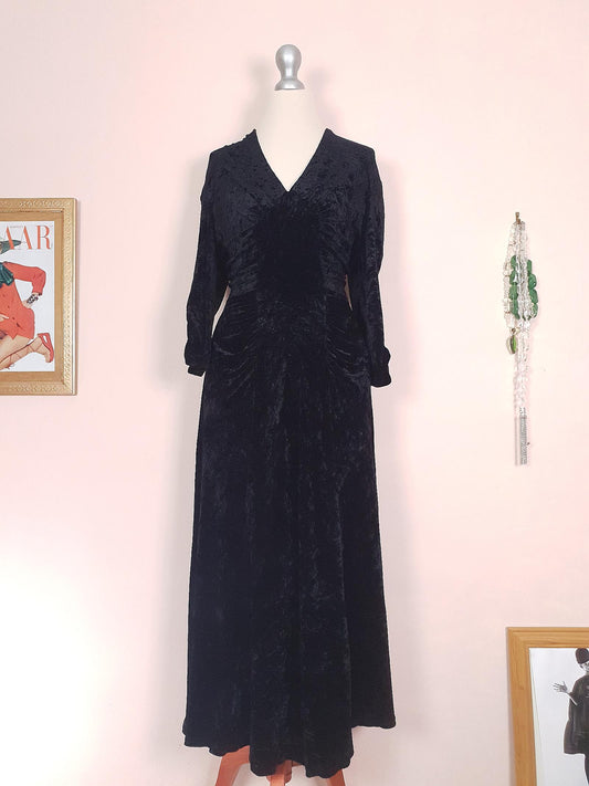 Vintage Black Velvet Midi Dress 1960s - Size 10/12 LBD