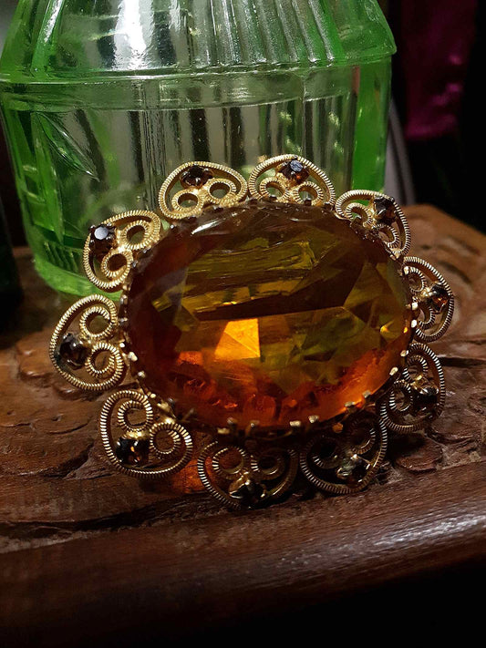 Vintage 1960s Ornate Scroll Brooch Diamante Gold Tone Rhinestone Pin