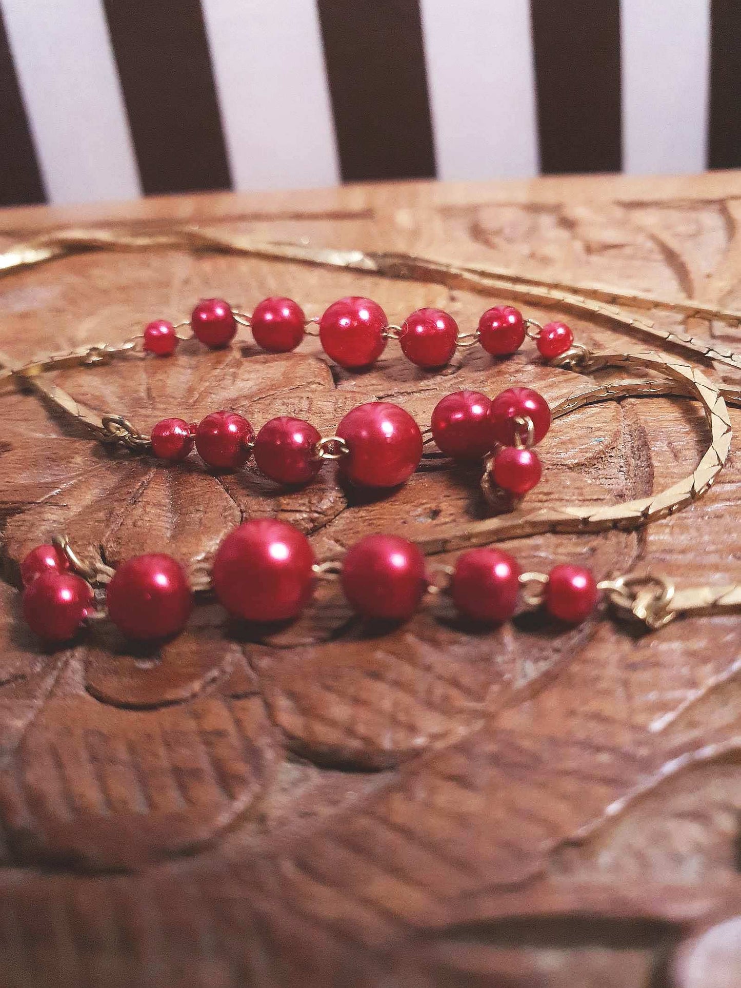 1970s Vintage Red Faux Pearl Necklace Retro Snake Chain