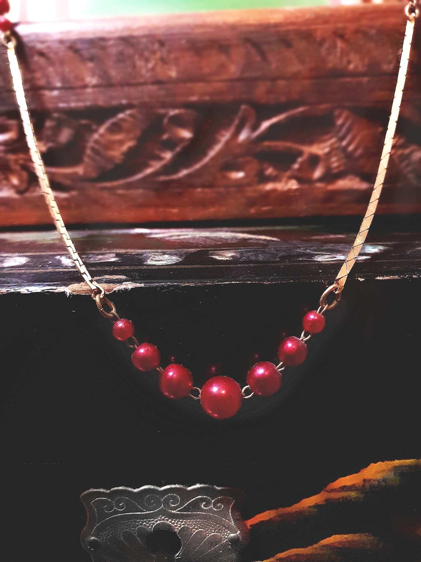 1970s Vintage Red Faux Pearl Necklace Retro Snake Chain