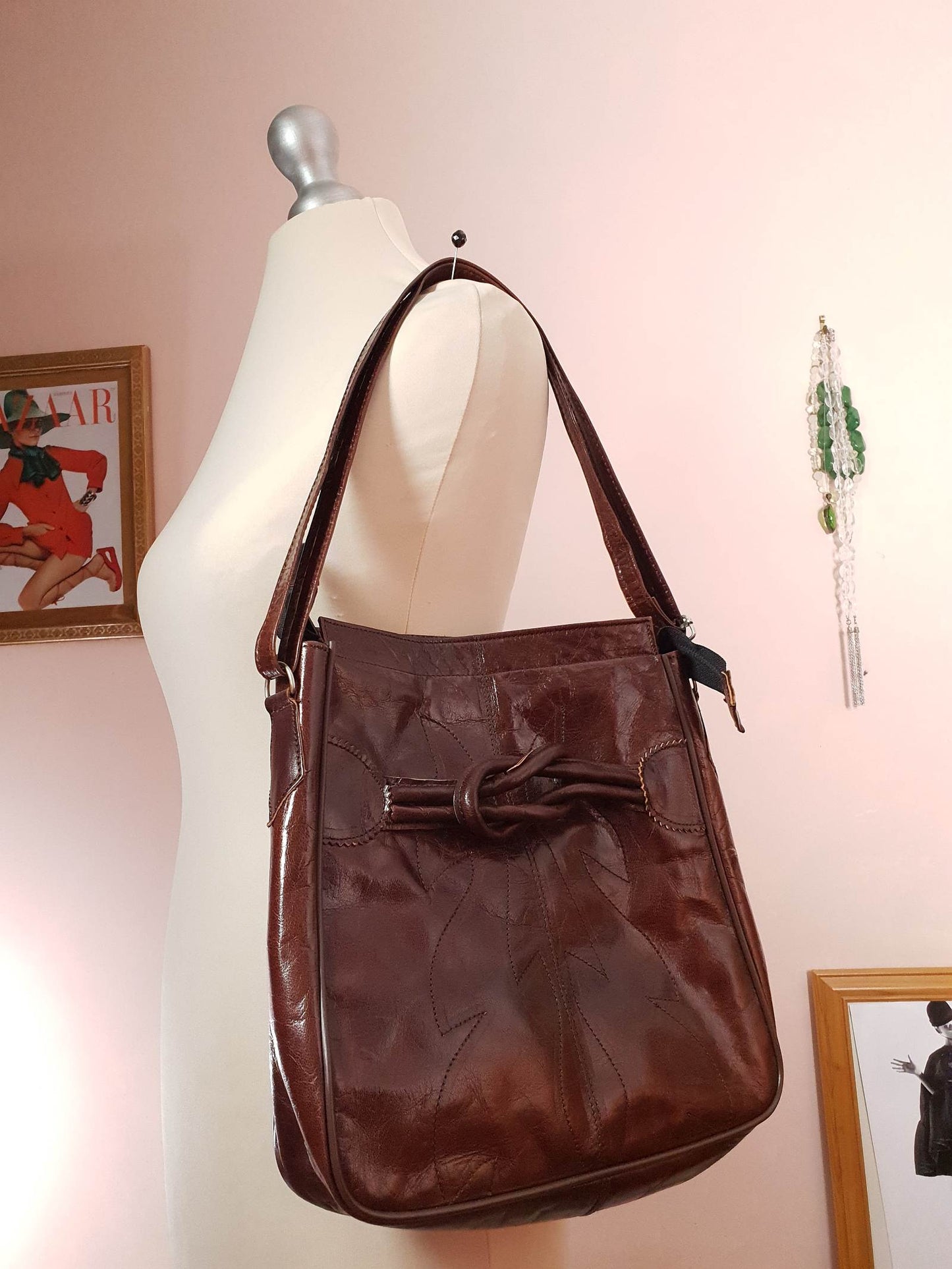 Vintage 1970s Brown Leather Shoulder Bag Adjustable Crossbody Retro Boho Handbag