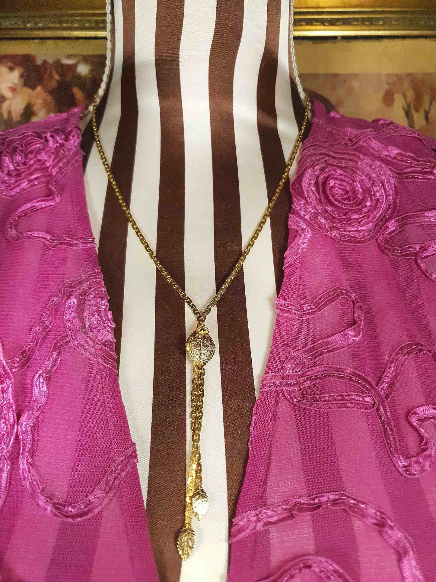 Vintage 1970s Leaf Necklace Retro Lariat Style