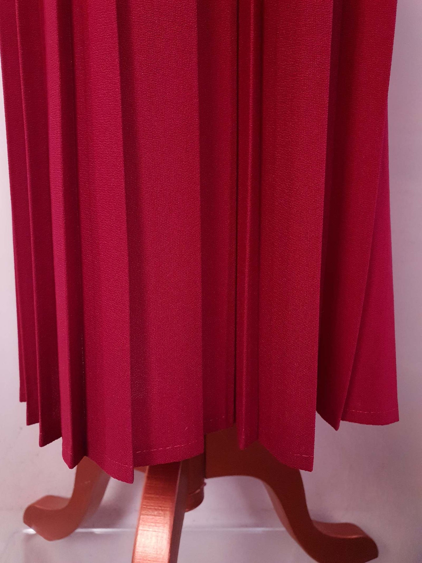 Vintage 1970s Red Pleated Skirt Midi Size 14 Retro 70s