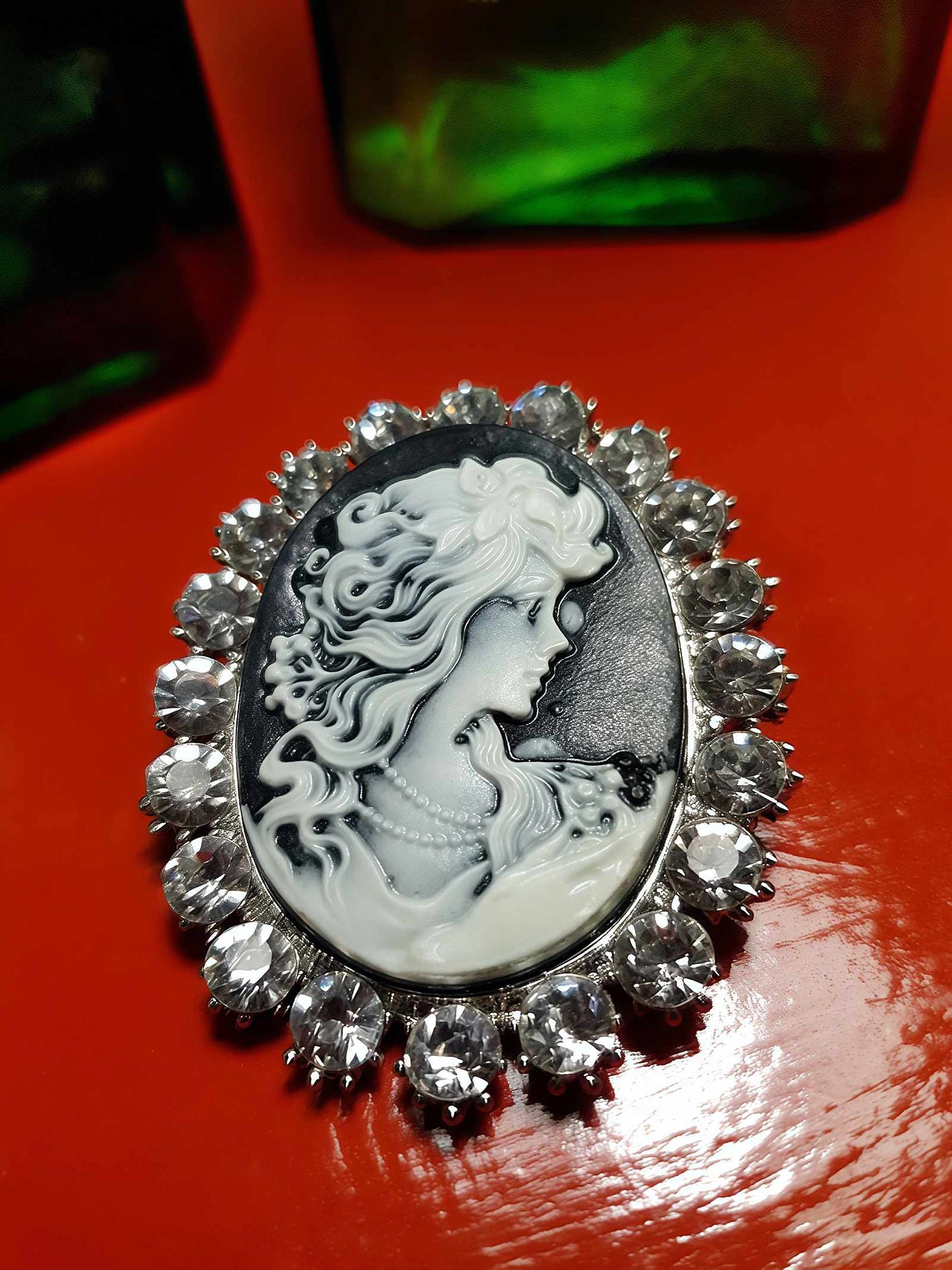 Vintage 1980s Cameo Brooch Rhinestone Black White Oval Retro