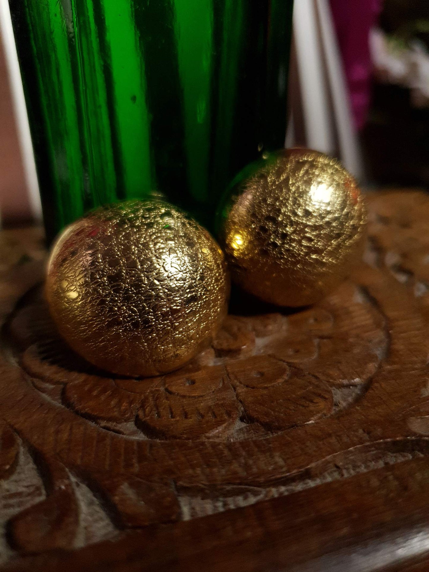 Vintage 1980s Dome Earrings Gold Tone Clip-On Textured Retro
