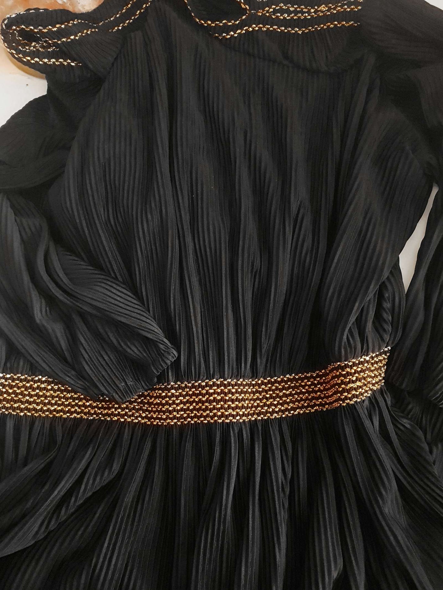 1980s Vintage Black Pleated Gold Trim Party Dress - Size 14/16