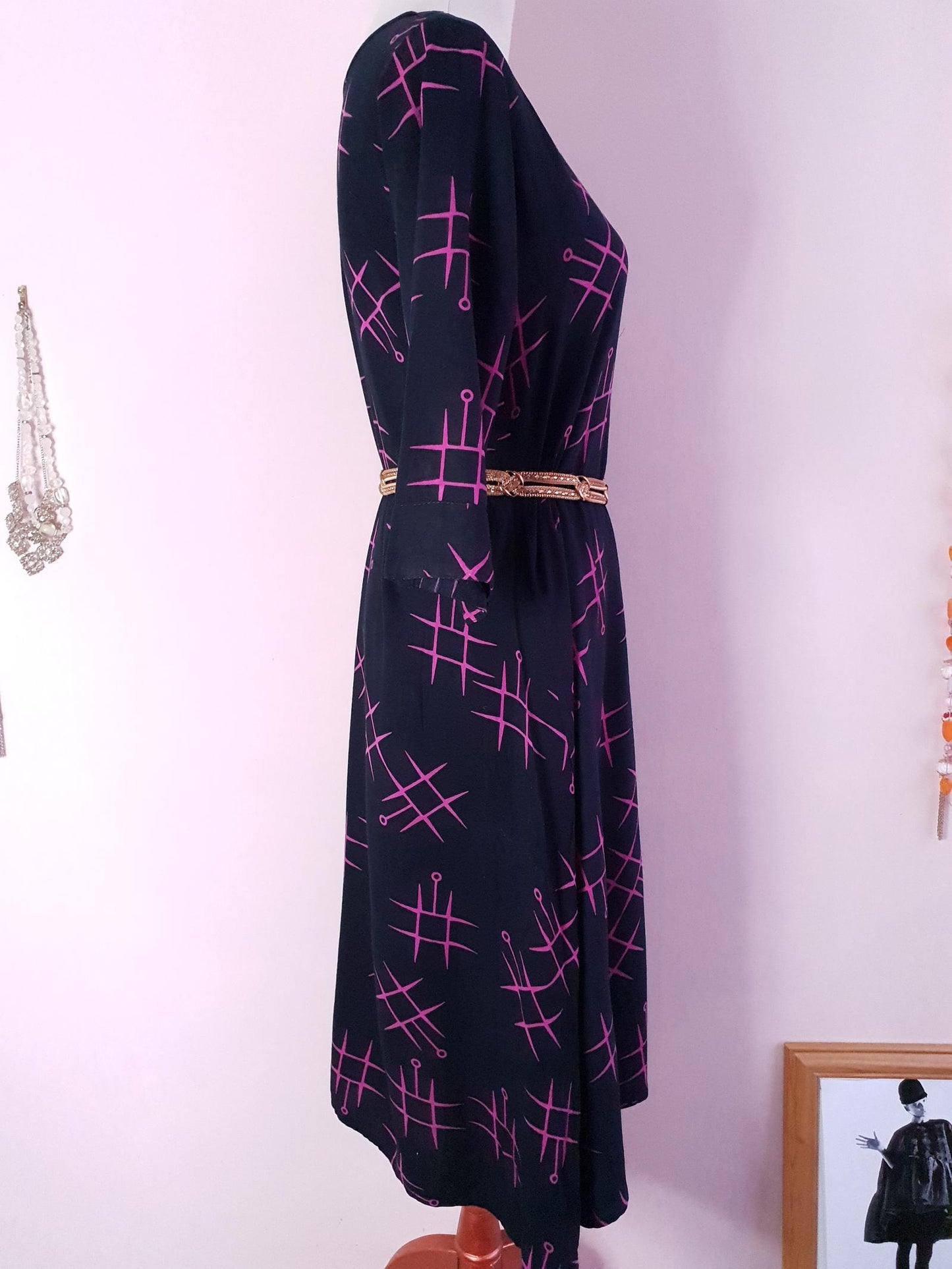 Pre-Loved 1980s Navy and Cerise Geometric Print Dress - Size 16