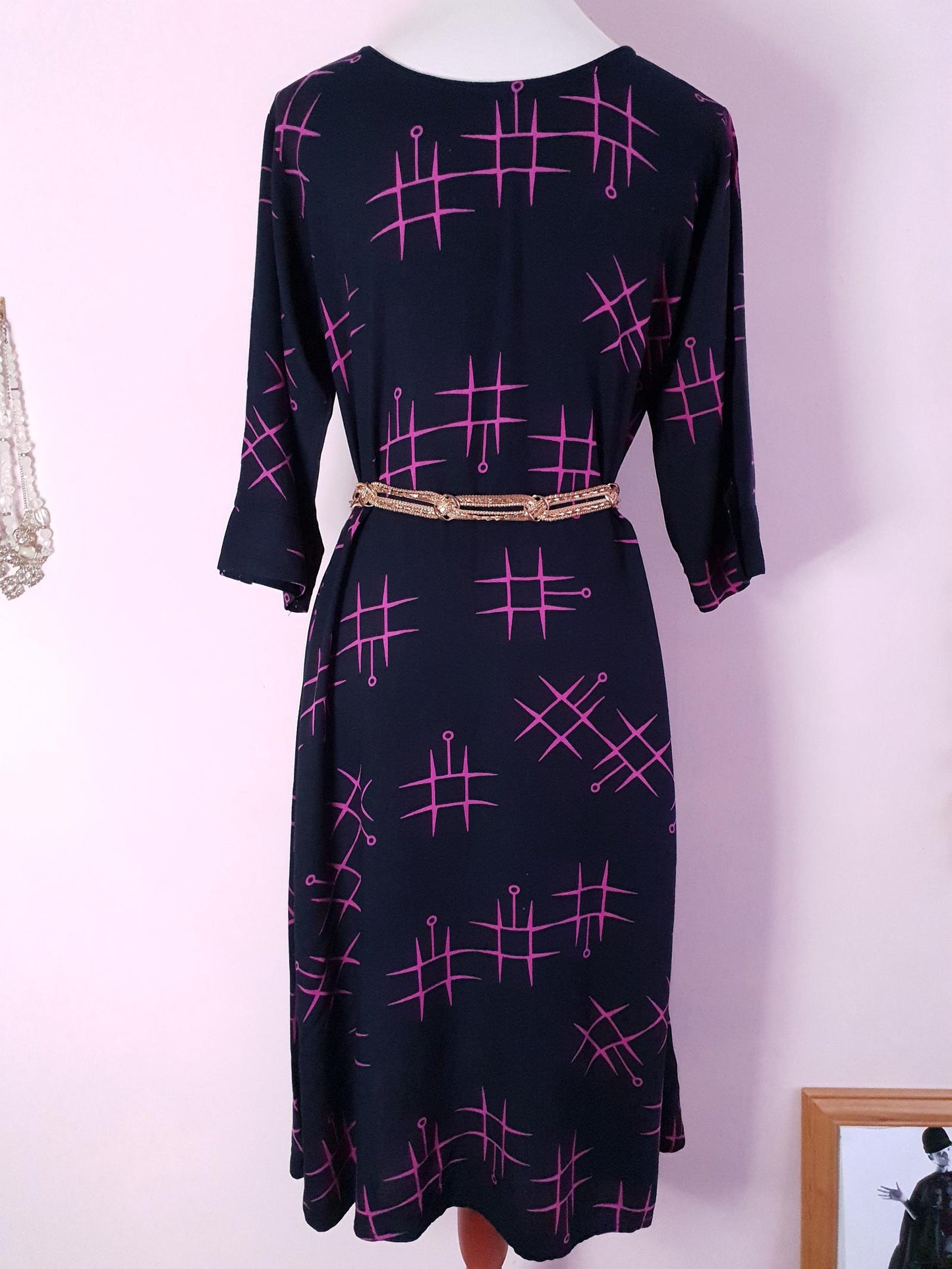 Pre-Loved 1980s Navy and Cerise Geometric Print Dress - Size 16