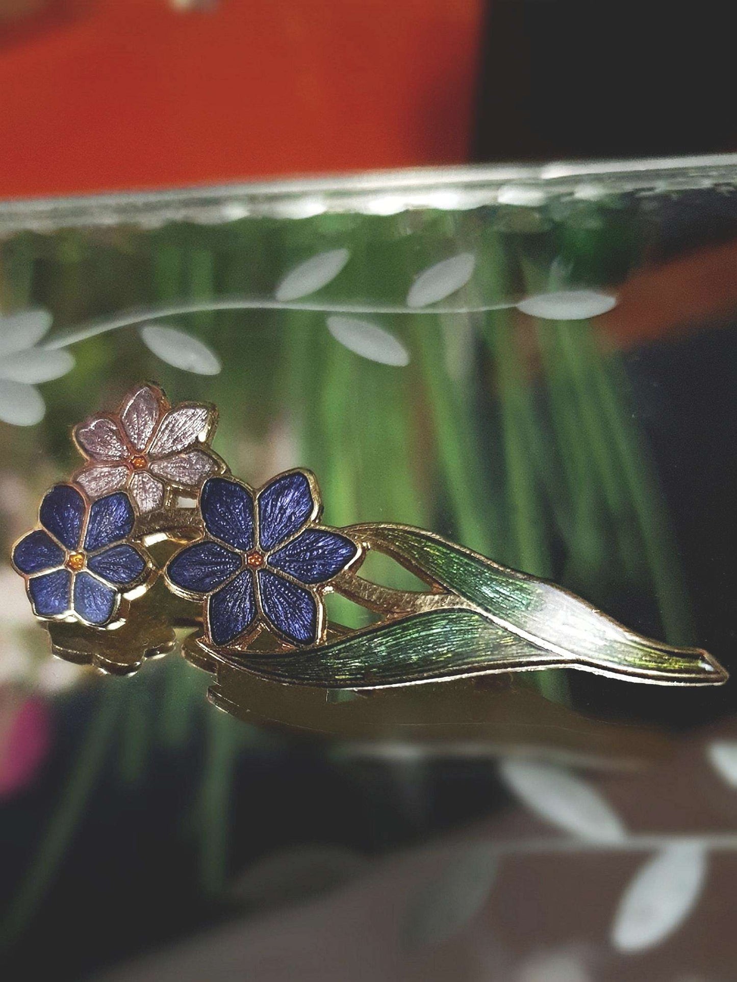 Vintage 1980s Floral Cloisonne Brooch Flower Gold Tone