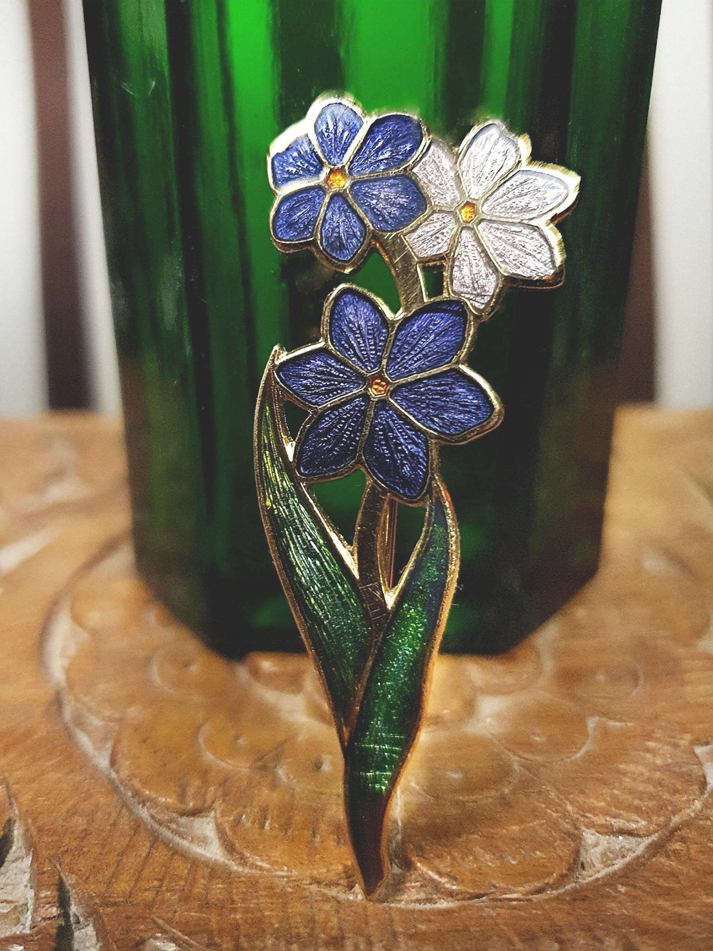 Vintage 1980s Floral Cloisonne Brooch Flower Gold Tone