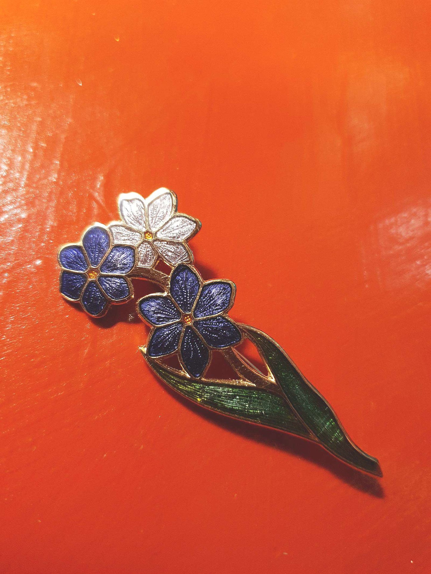 Vintage 1980s Floral Cloisonne Brooch Flower Gold Tone
