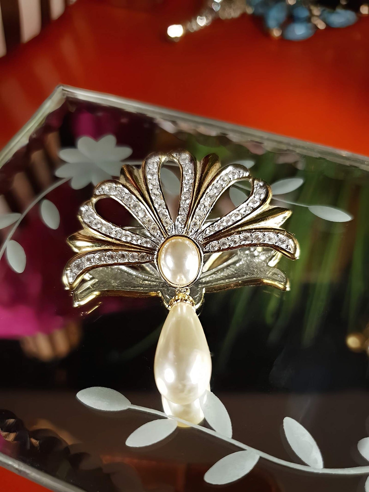 Vintage 1980s Rhinestone Pearl Brooch Dangle Drop Gold-Tone