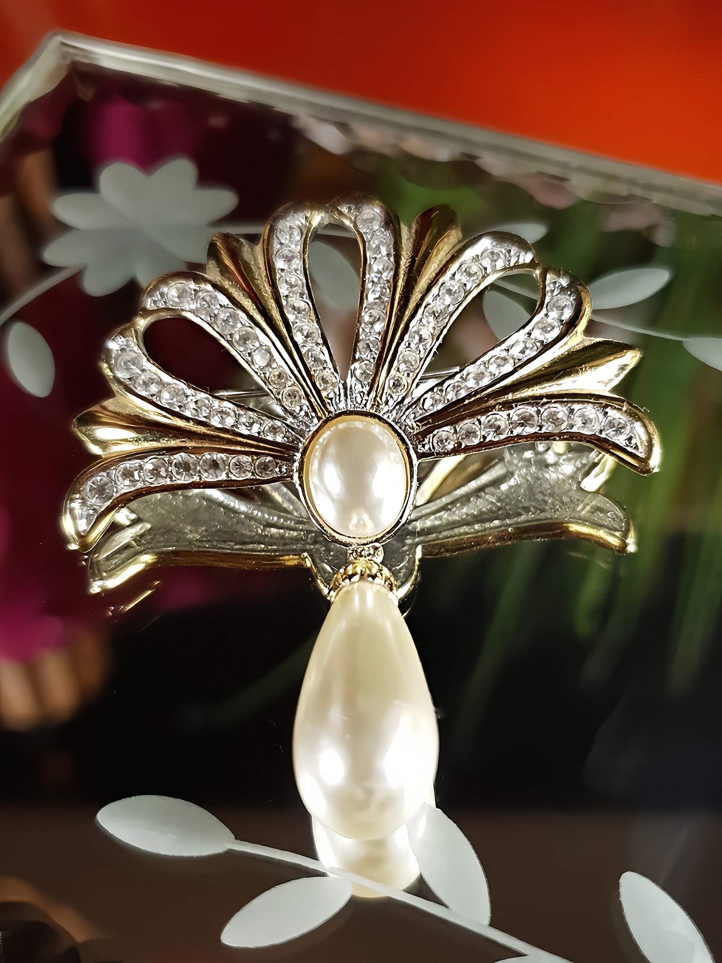 Vintage 1980s Rhinestone Pearl Brooch Dangle Drop Gold-Tone