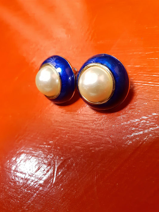 Vintage 80s Faux Pearl Earrings Round Blue Enamel