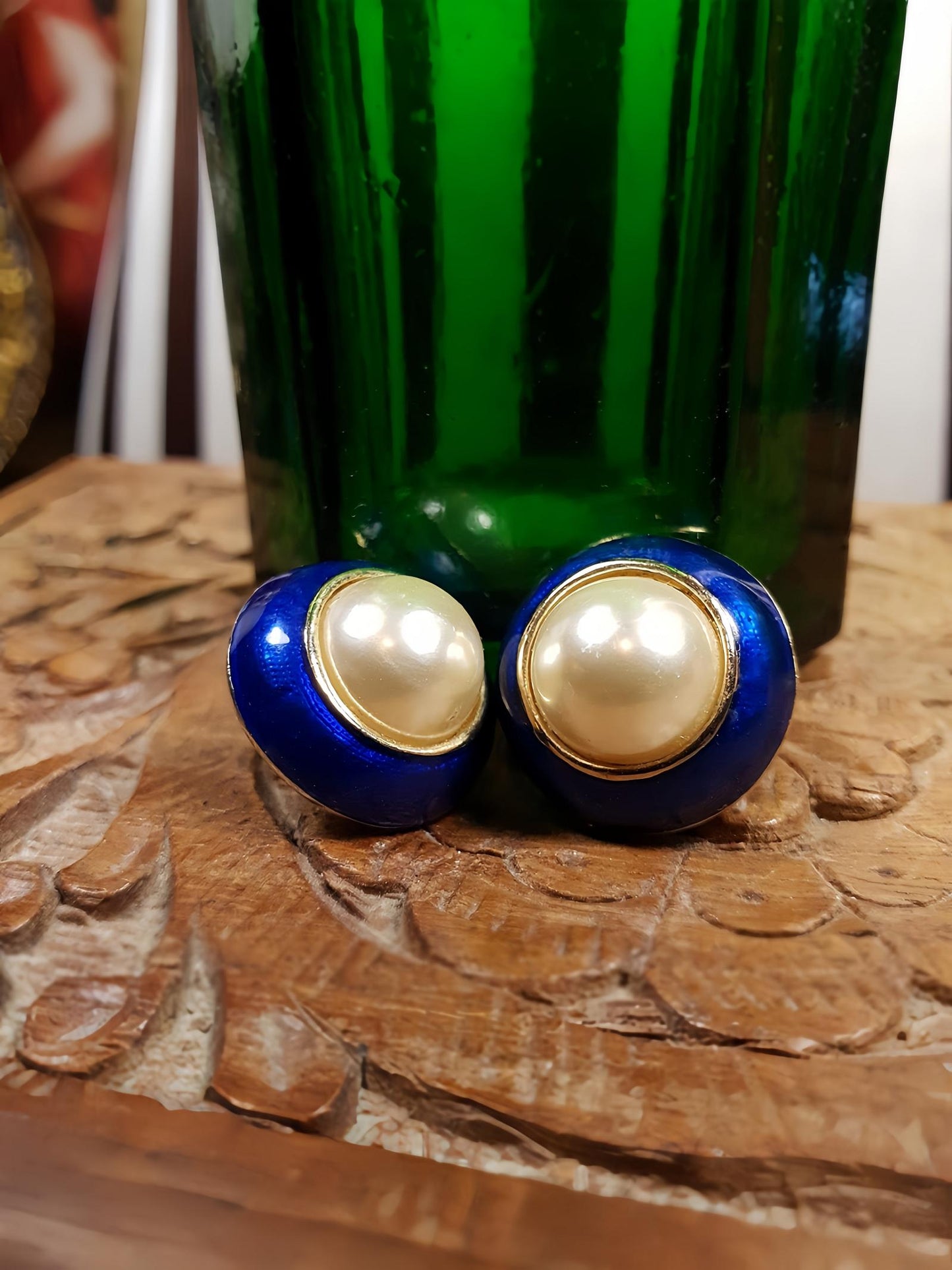 Vintage 80s Faux Pearl Earrings Round Blue Enamel